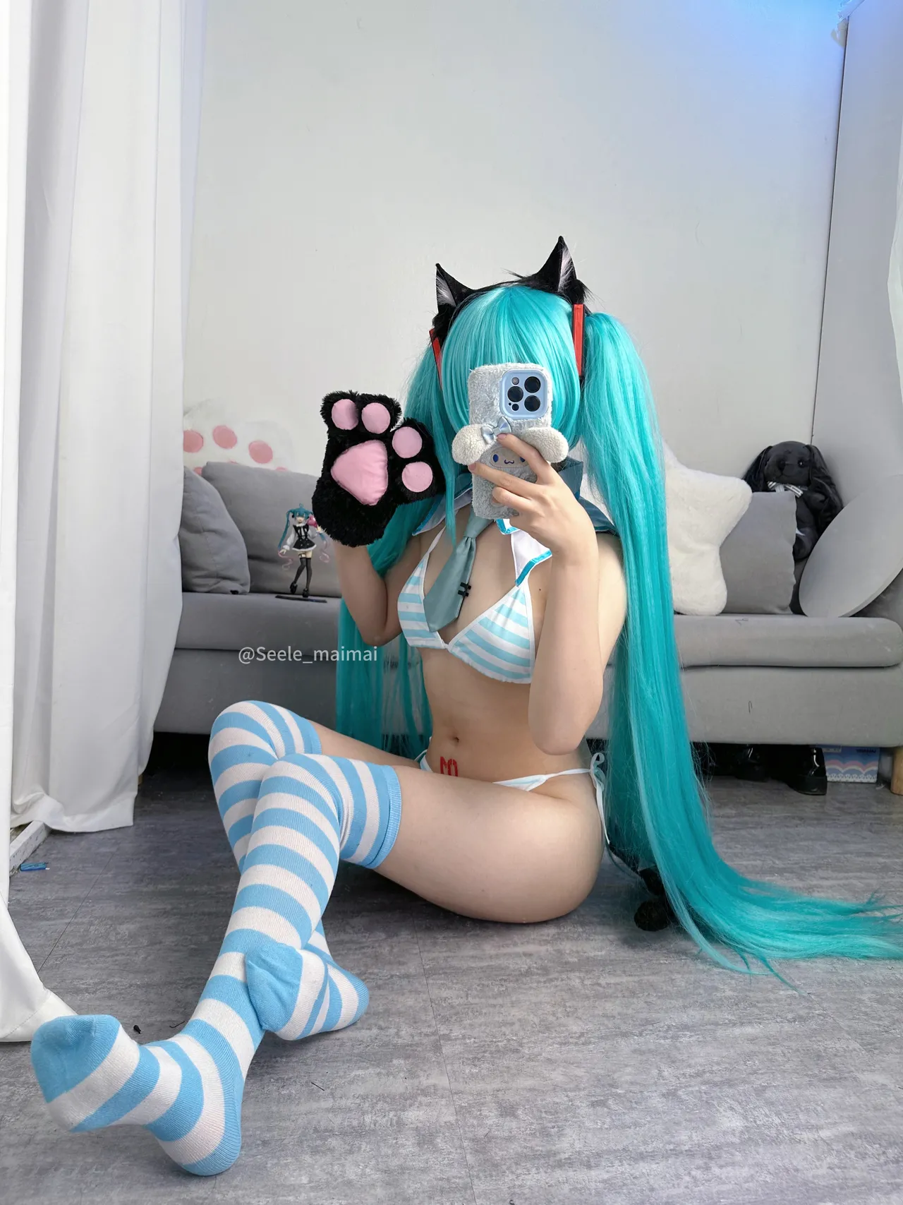 Seele麦麦 - 初音未来-erohere24.webp