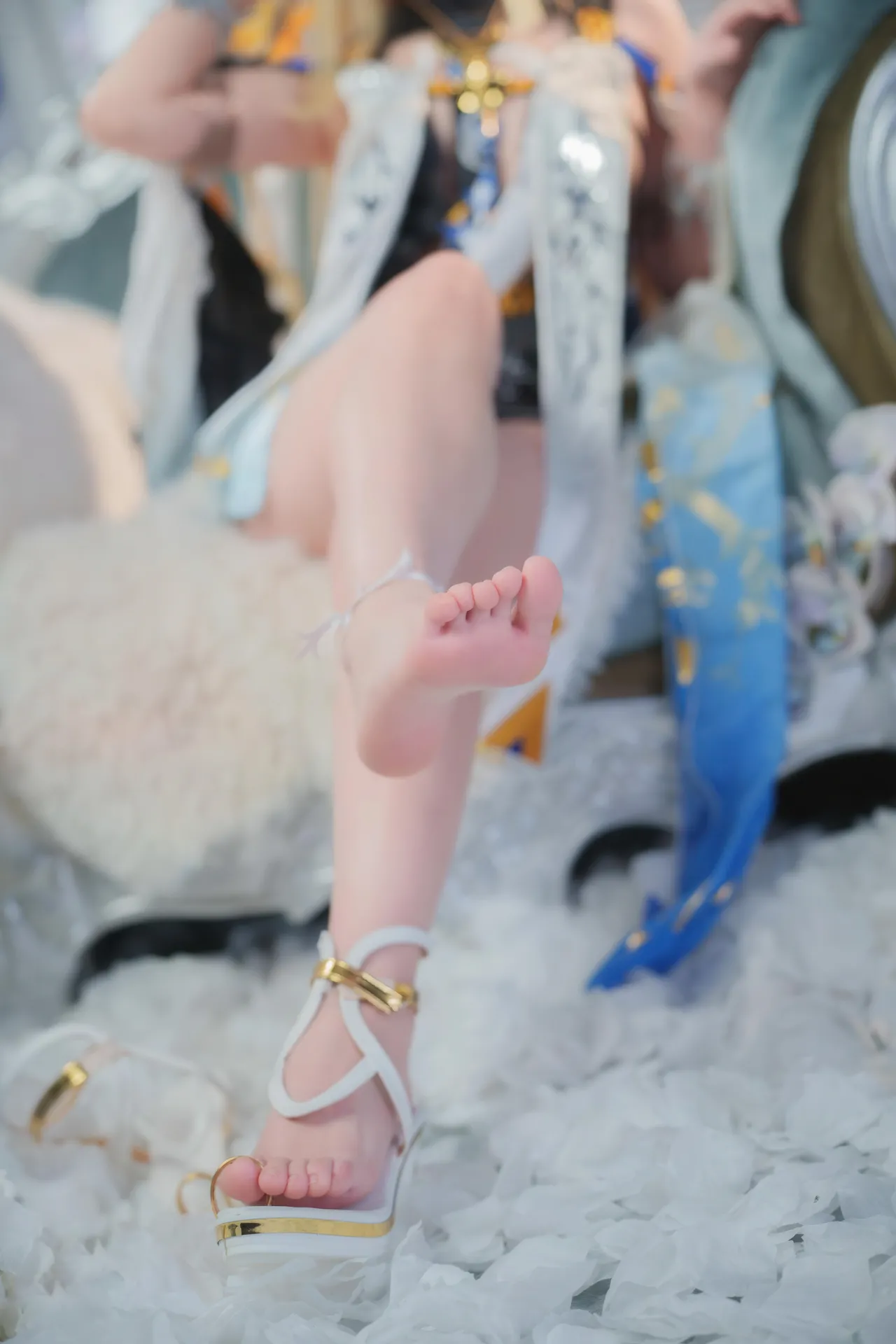 Seele麦麦 - 鸣潮 菲比&卡提希娅 蓝色花海物语-erohere15.webp