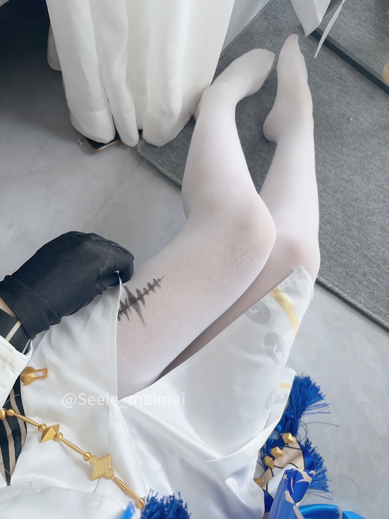 Seele麦麦 - 鸣潮 菲比&卡提希娅 蓝色花海物语-erohere72.webp