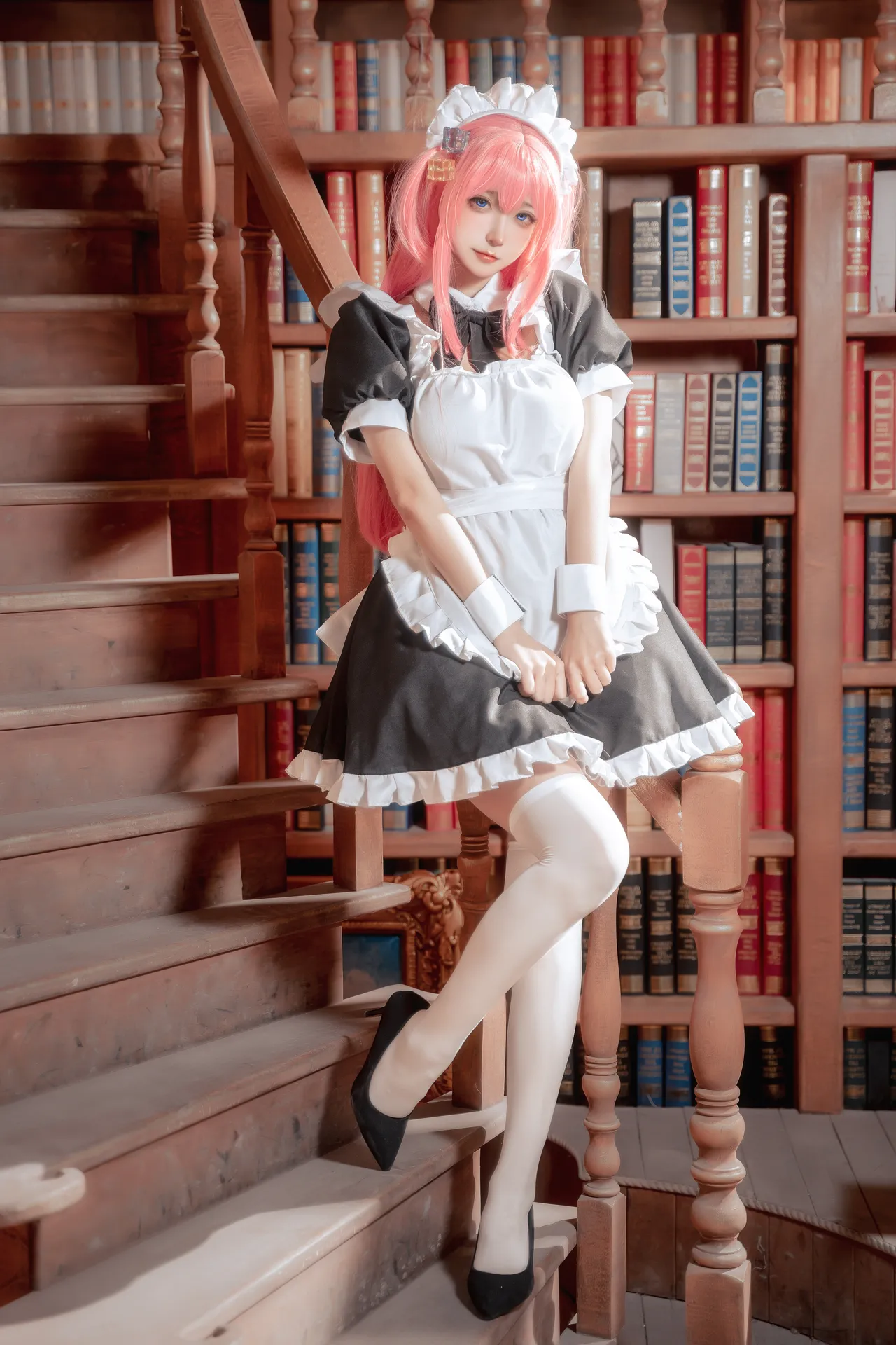 Seya狮砸 - 孤独摇滚 后藤一里 女仆-erohere10.webp