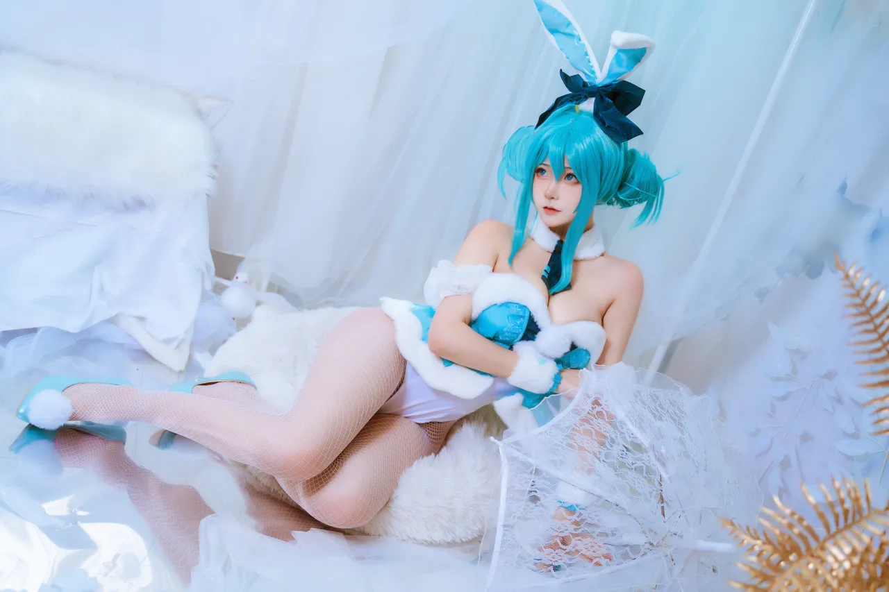 Seya-狮砸 初音白兔女郎-erohere3.webp