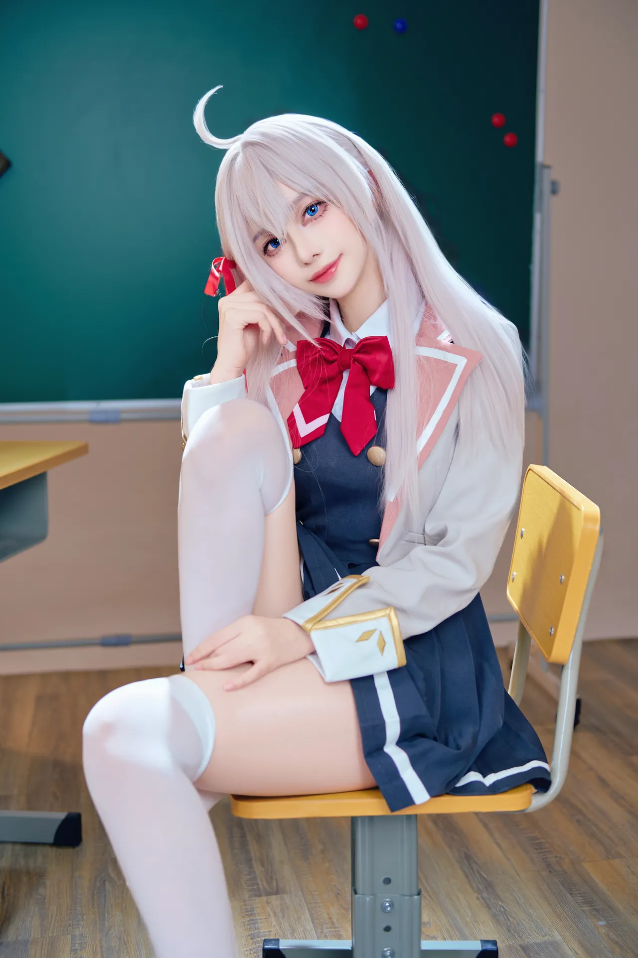 Shika小鹿鹿 - 不时轻声地以俄语遮羞的邻座艾莉同学 艾莉同学-erohere12.webp