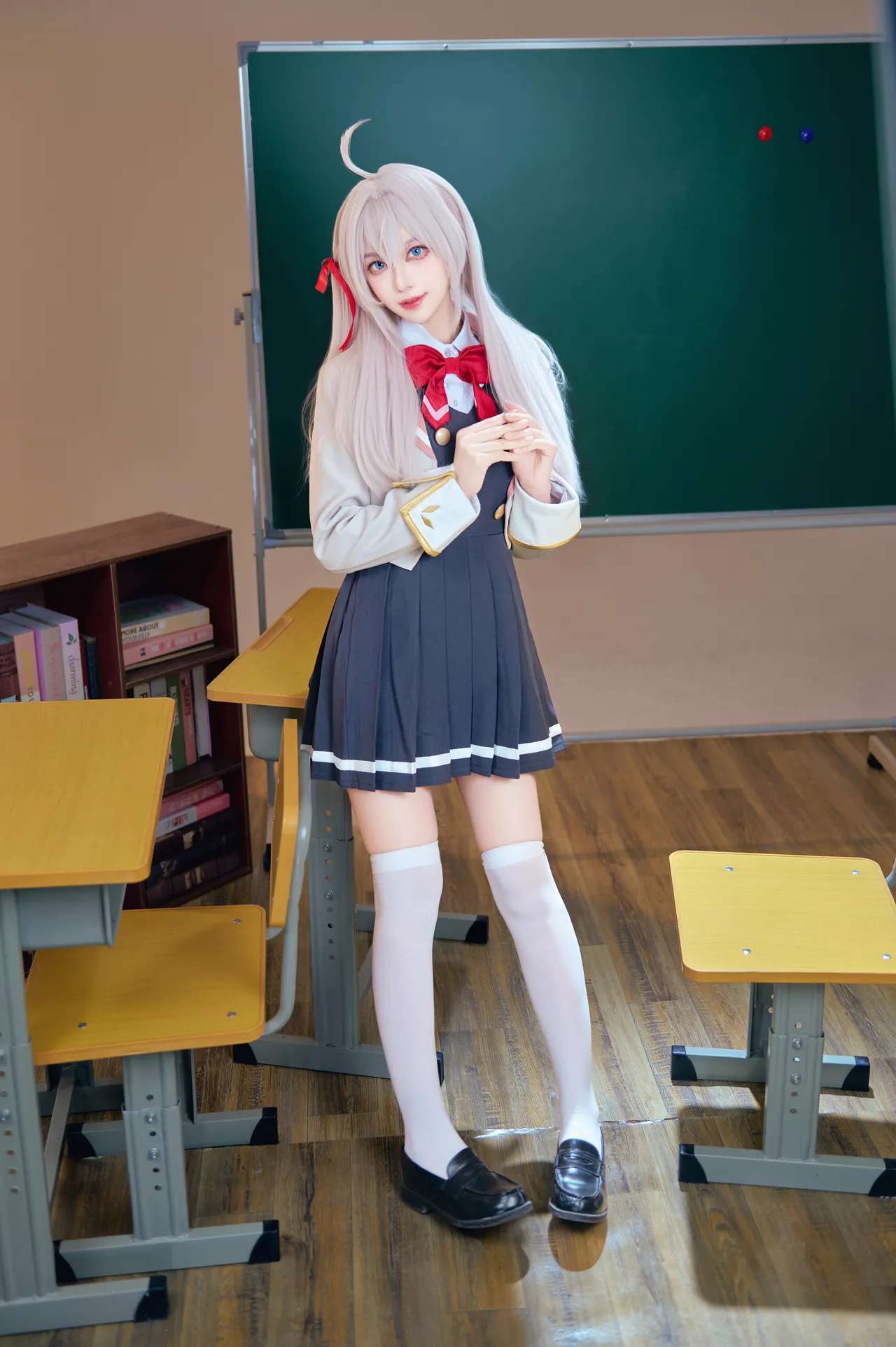 Shika小鹿鹿 - 不时轻声地以俄语遮羞的邻座艾莉同学 艾莉同学-erohere18.webp