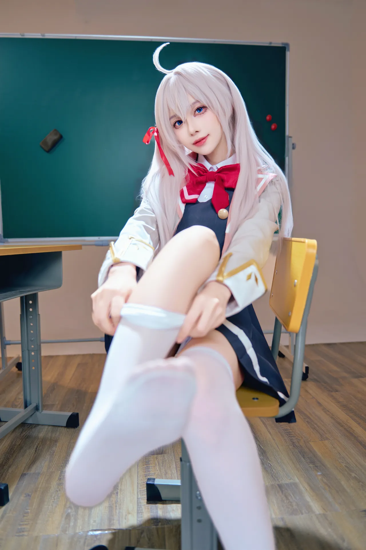 Shika小鹿鹿 - 不时轻声地以俄语遮羞的邻座艾莉同学 艾莉同学-erohere20.webp