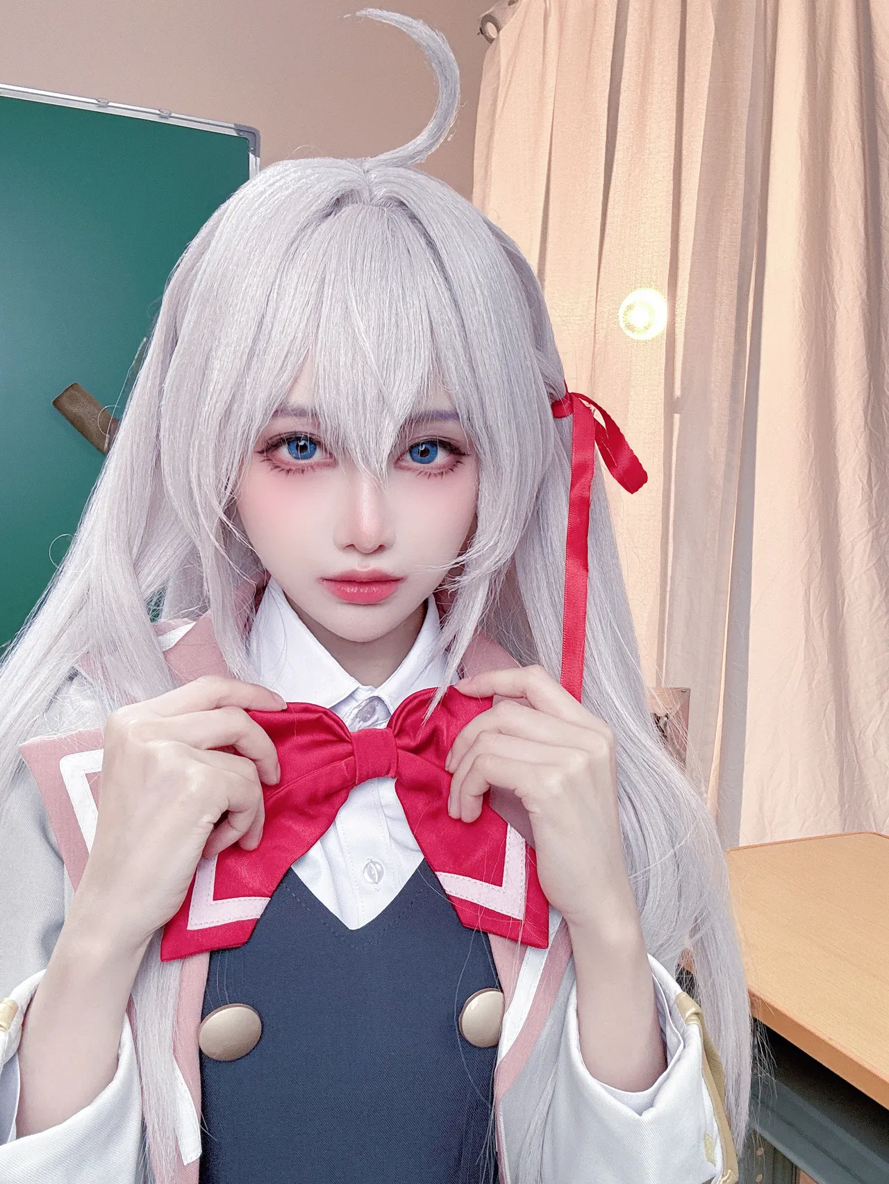 Shika小鹿鹿 - 不时轻声地以俄语遮羞的邻座艾莉同学 艾莉同学-erohere26.webp