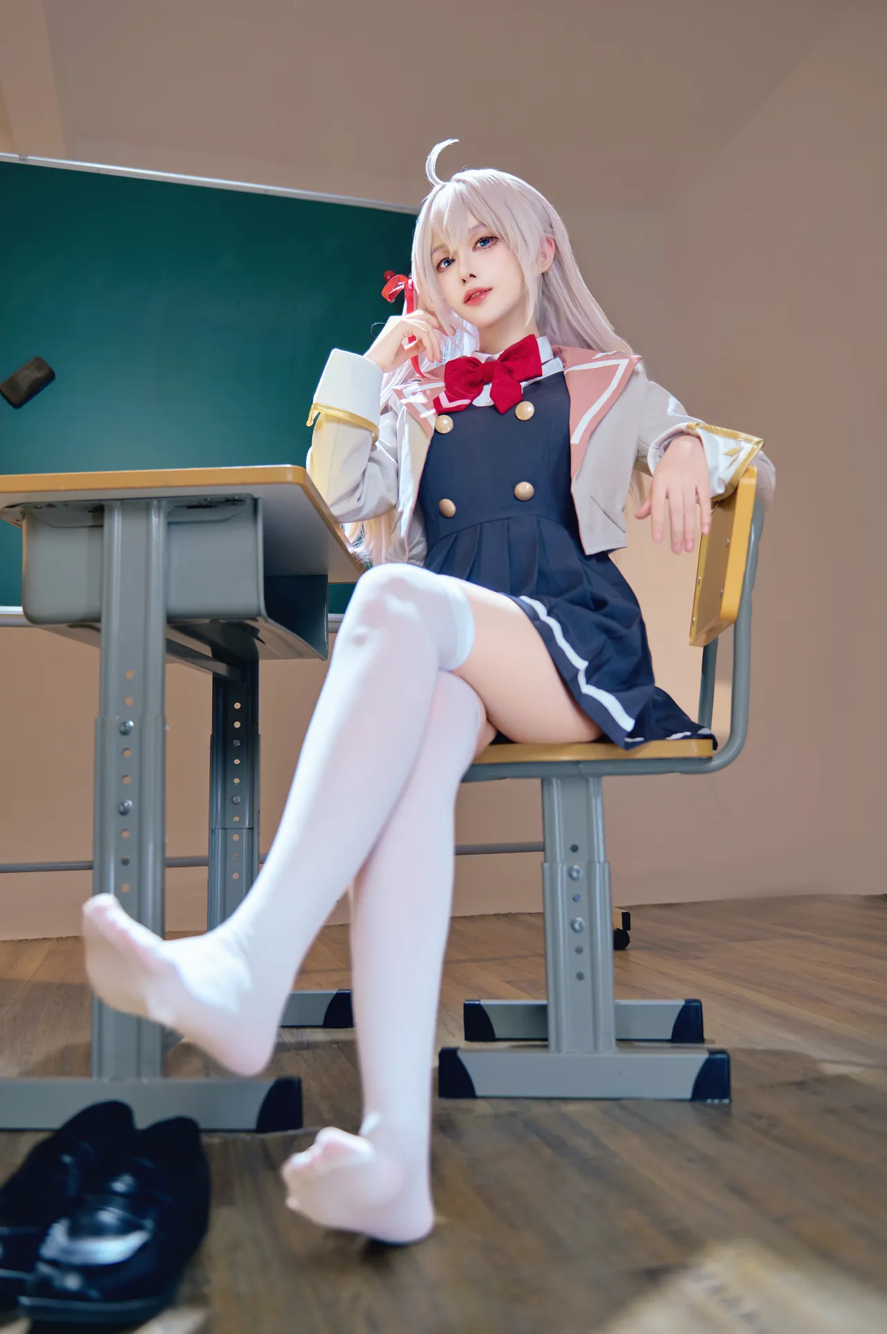 Shika小鹿鹿 - 不时轻声地以俄语遮羞的邻座艾莉同学 艾莉同学-erohere5.webp