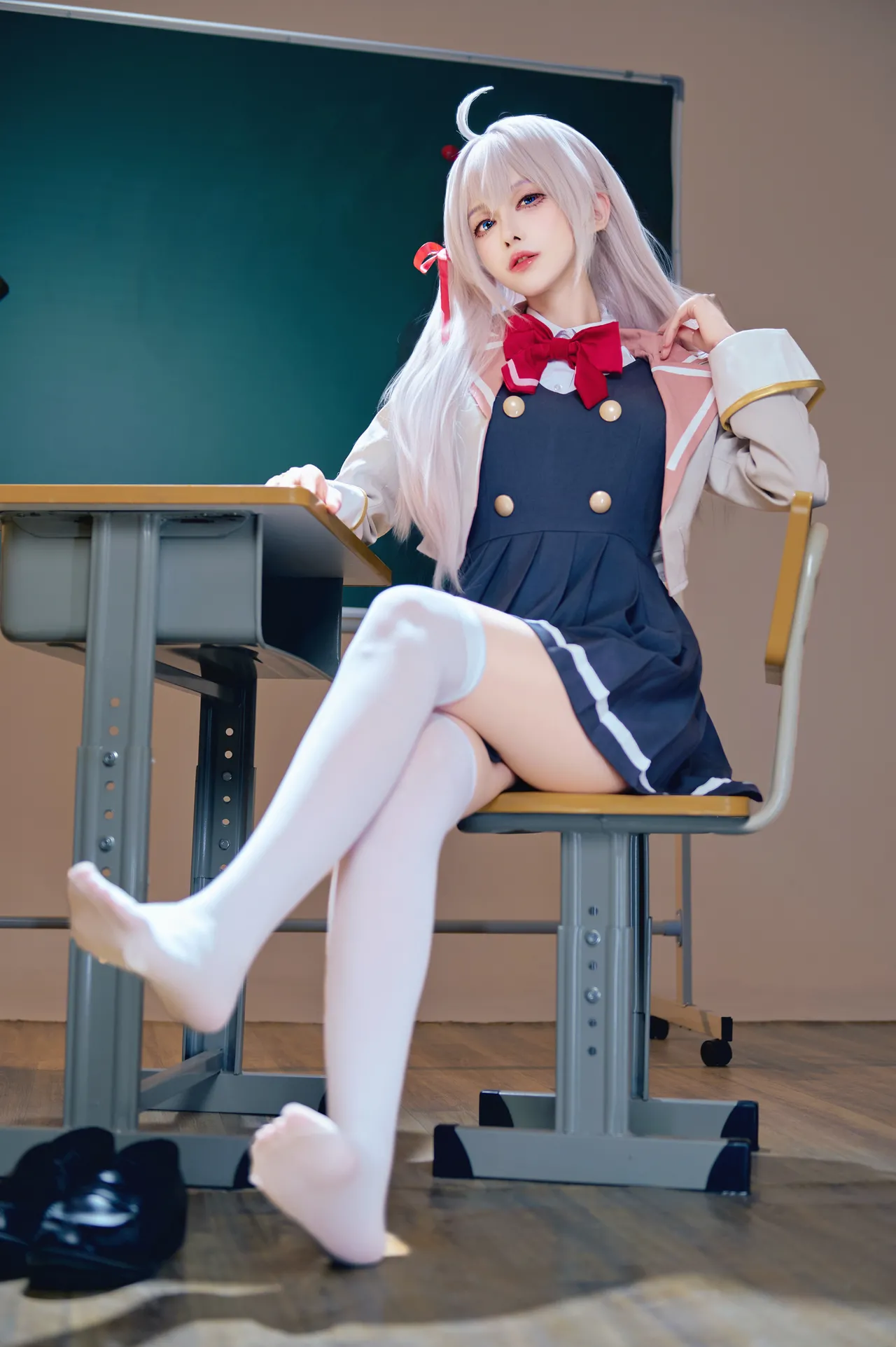 Shika小鹿鹿 - 不时轻声地以俄语遮羞的邻座艾莉同学 艾莉同学-erohere6.webp