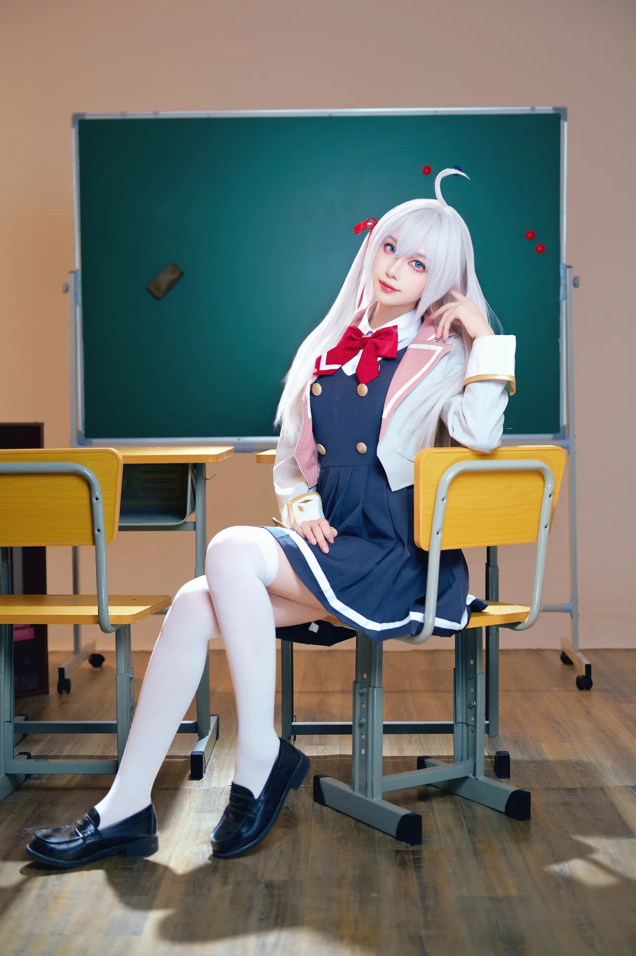 Shika小鹿鹿 - 不时轻声地以俄语遮羞的邻座艾莉同学 艾莉同学-erohere9.webp