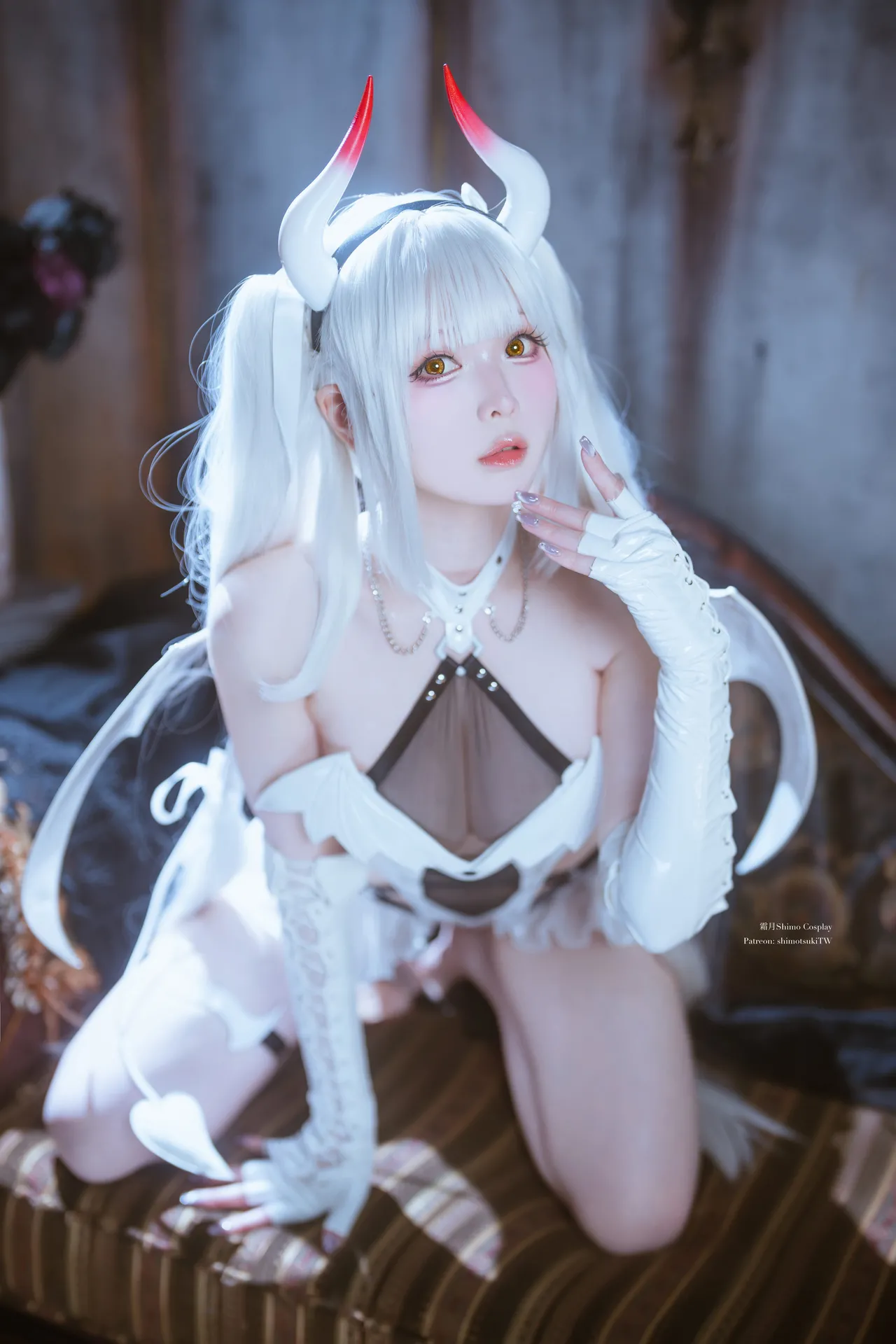 Shimo - Blanc Demon-erohere10.webp