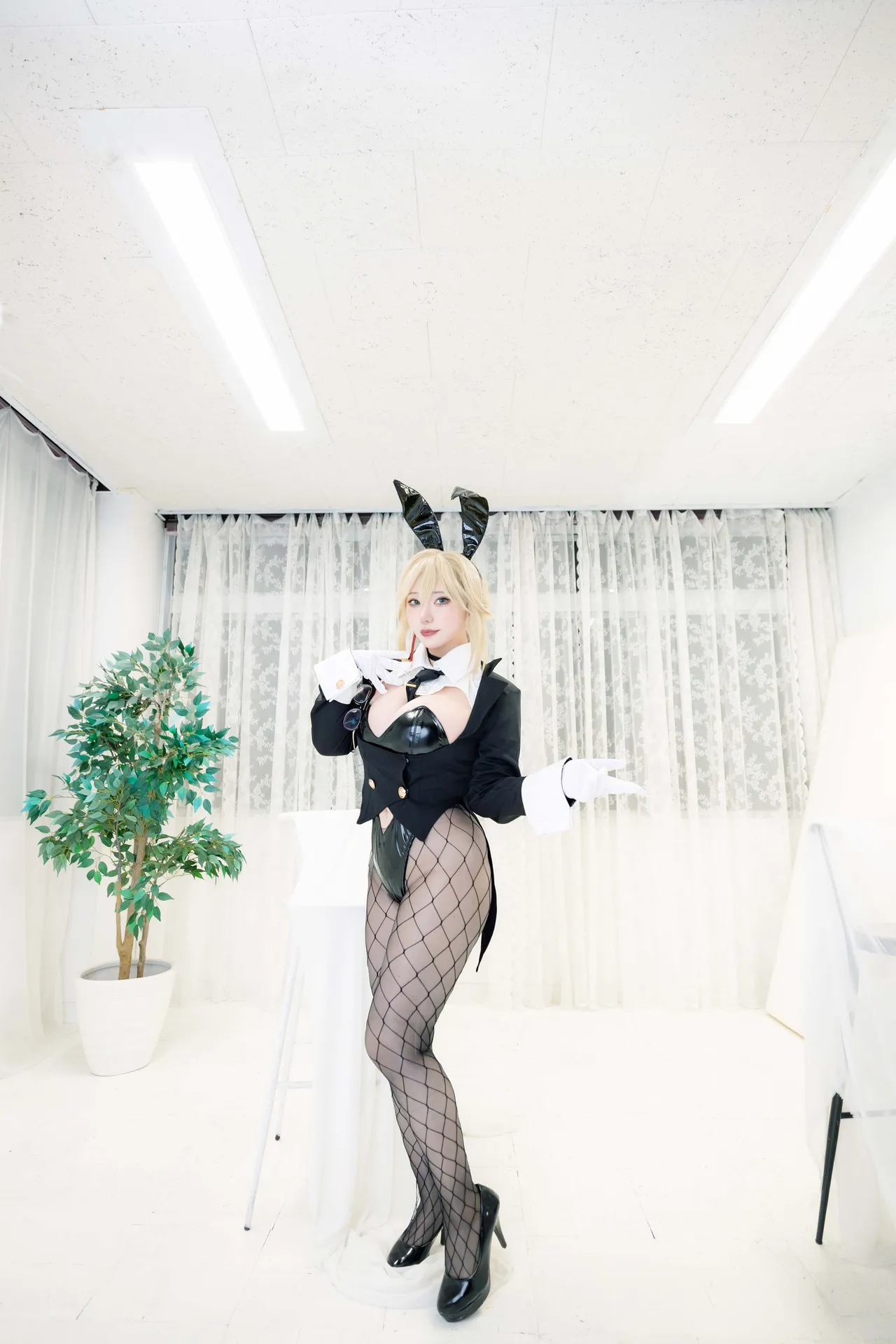 Shooting Star's (Saku) - Agent Bunny-erohere263.webp