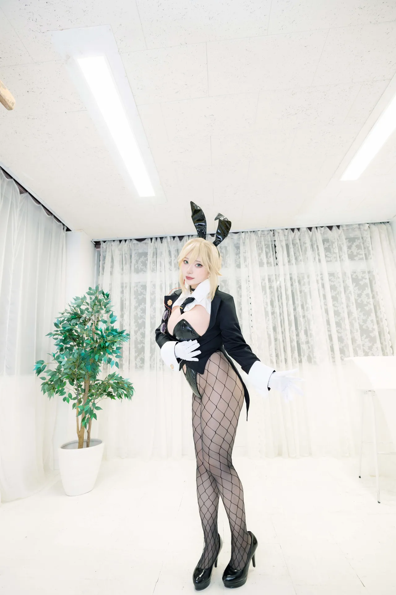 Shooting Star's (Saku) - Agent Bunny-erohere272.webp
