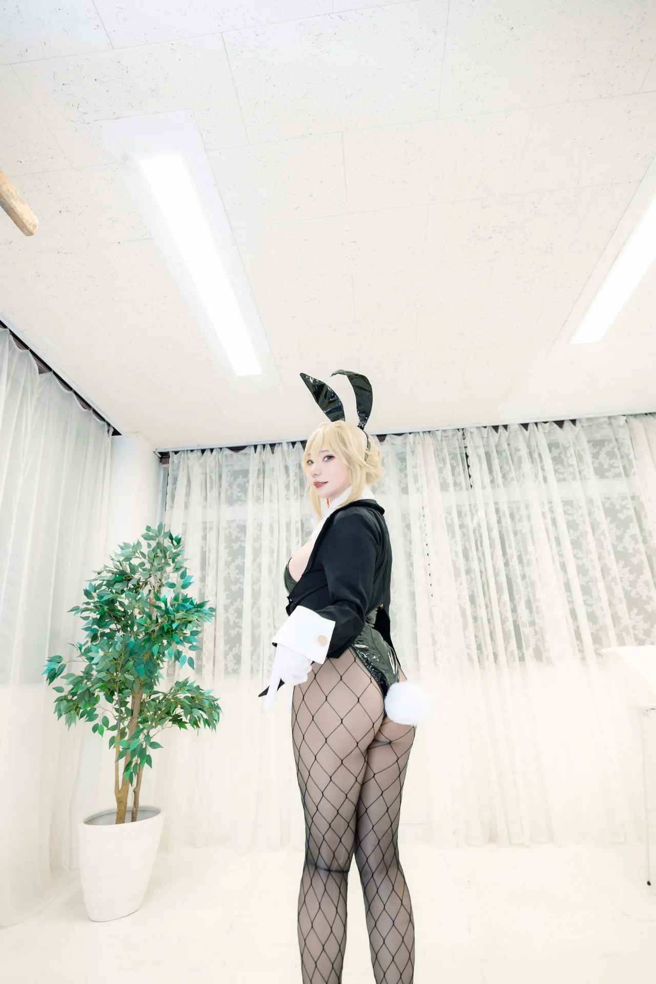 Shooting Star's (Saku) - Agent Bunny-erohere276.webp