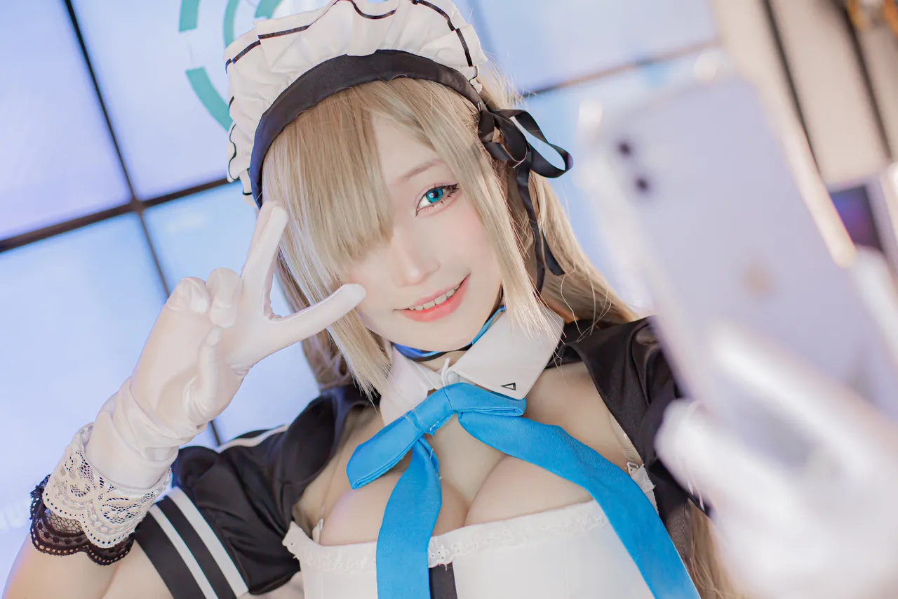 Takanashi Hanari - Asuna maid-erohere21.webp