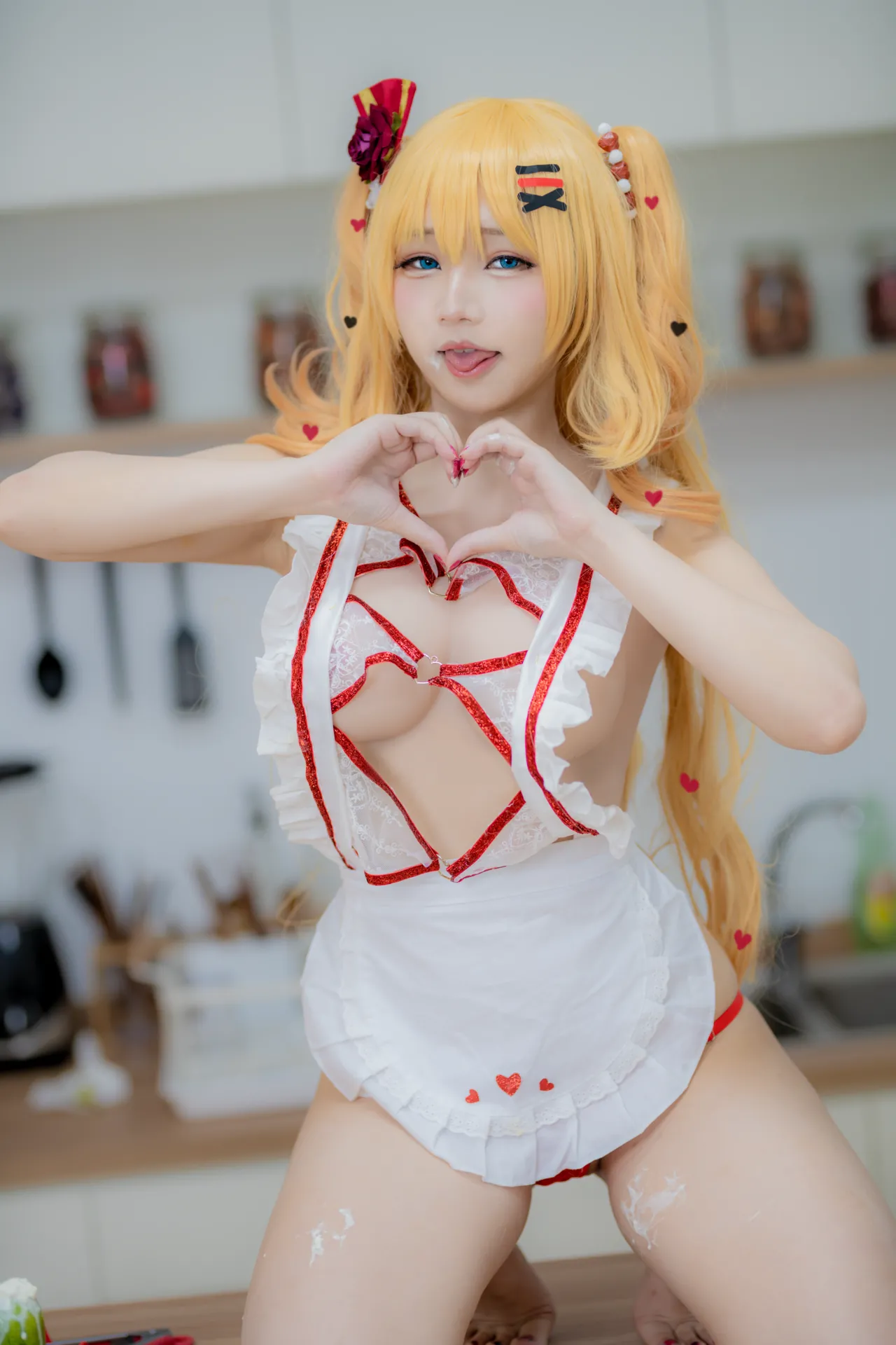 Takanashi Hanari - Hachama apron-erohere13.webp