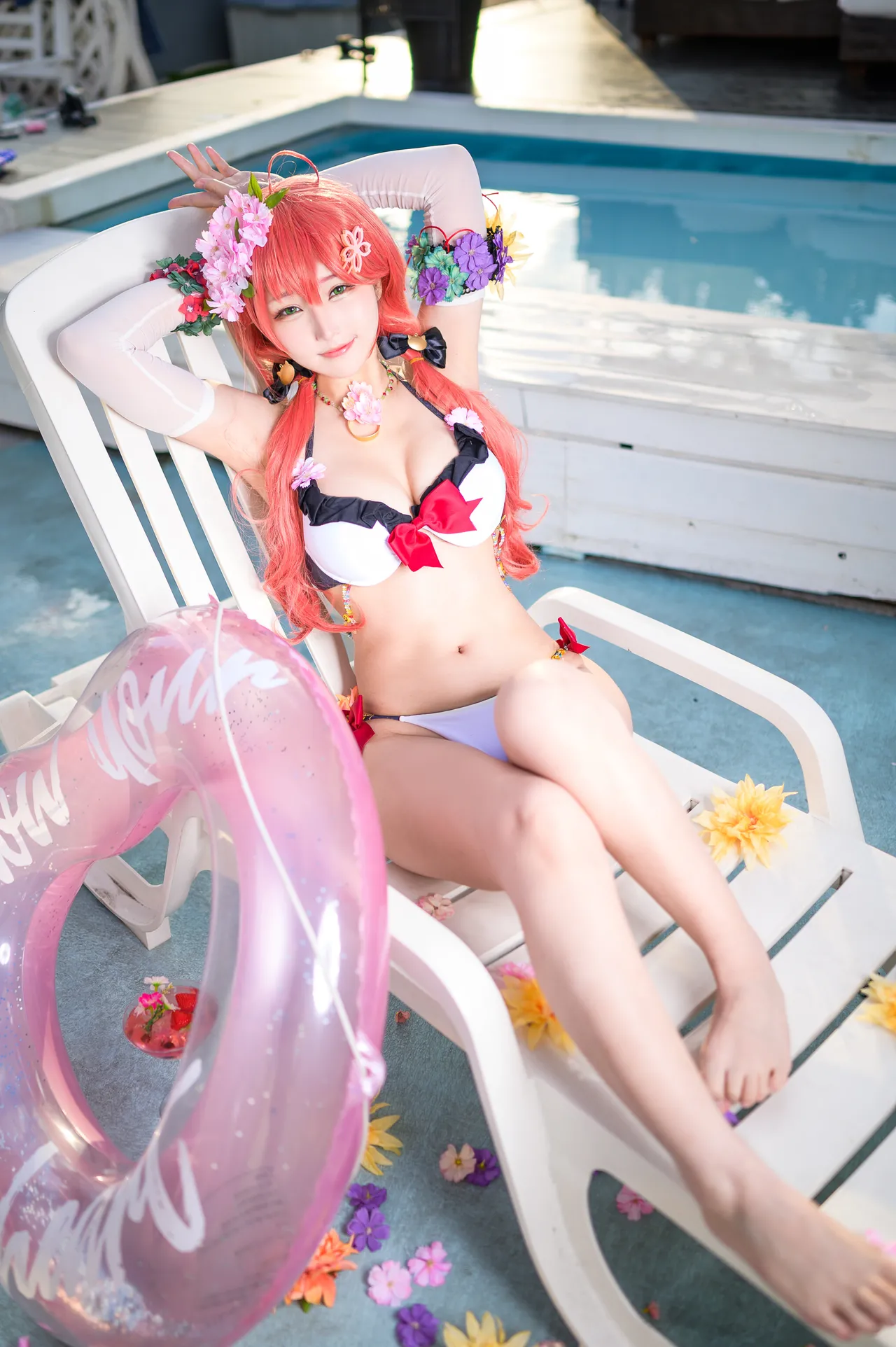 Takanashi Hanari - Miko bikini-erohere13.webp