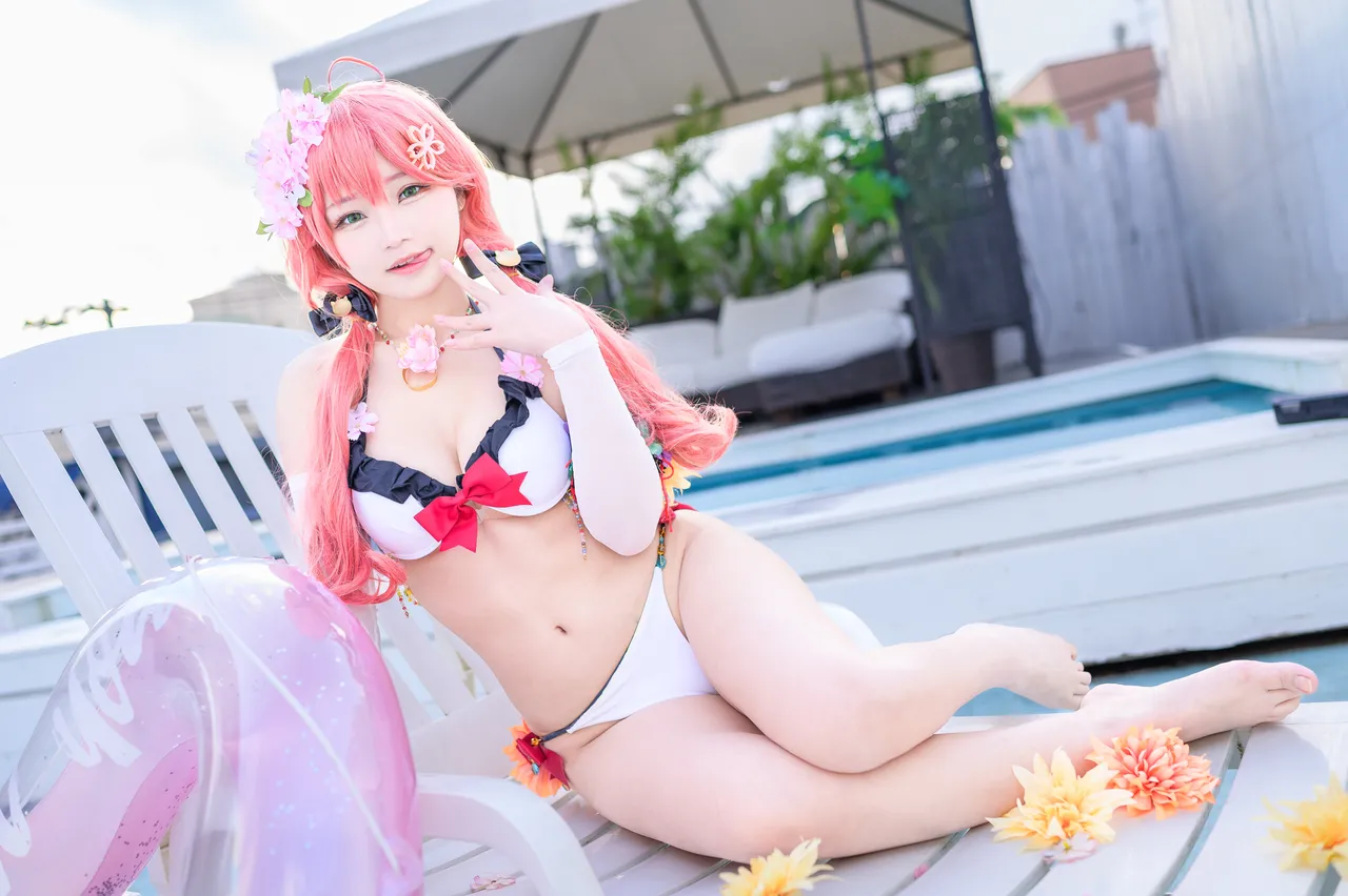 Takanashi Hanari - Miko bikini-erohere15.webp