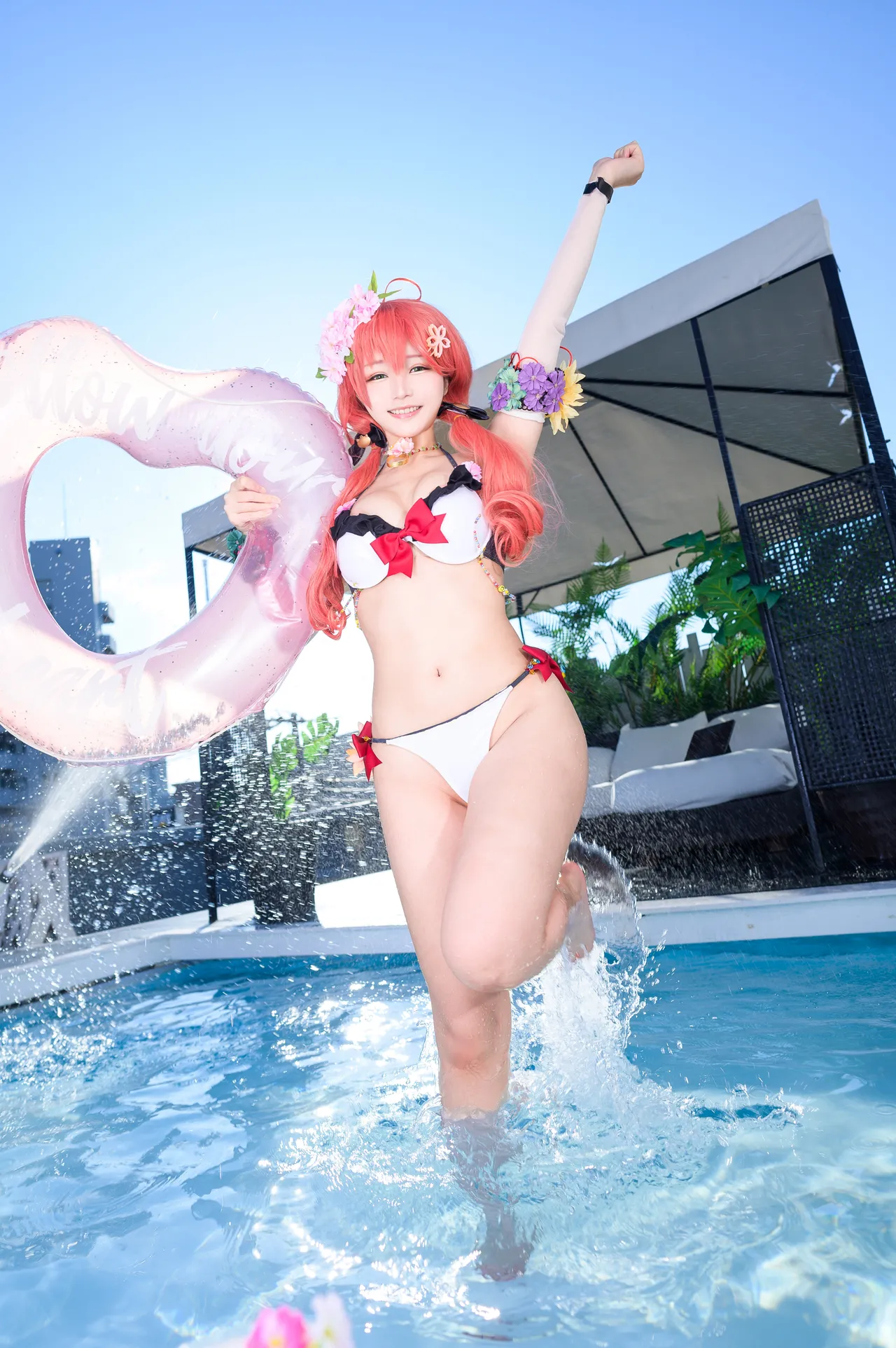 Takanashi Hanari - Miko bikini-erohere6.webp