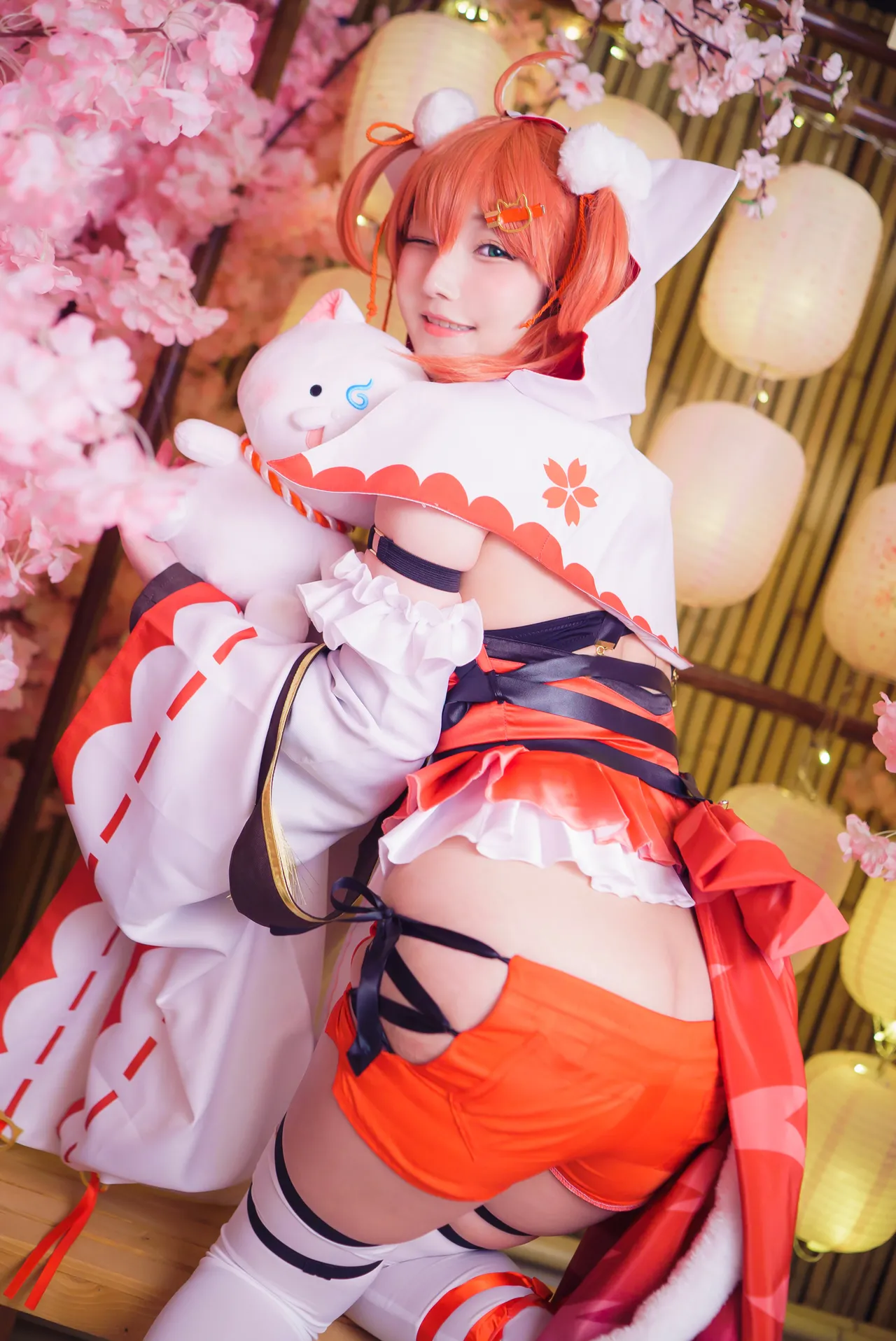 Takanashi Hanari - Miko-erohere5.webp