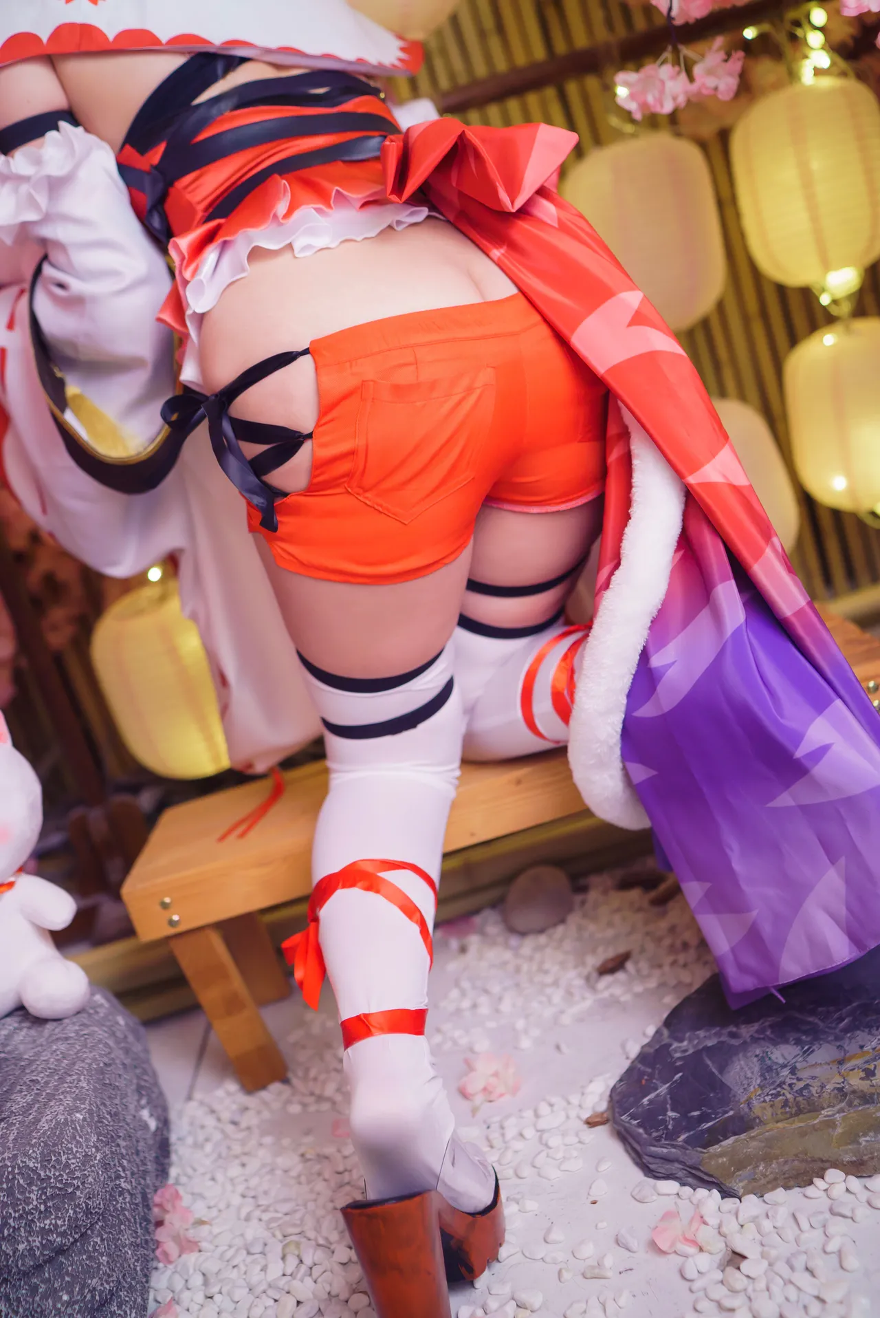 Takanashi Hanari - Miko-erohere6.webp