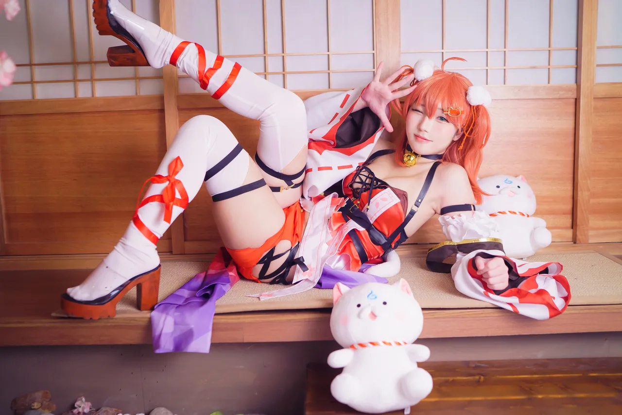 Takanashi Hanari - Miko-erohere8.webp