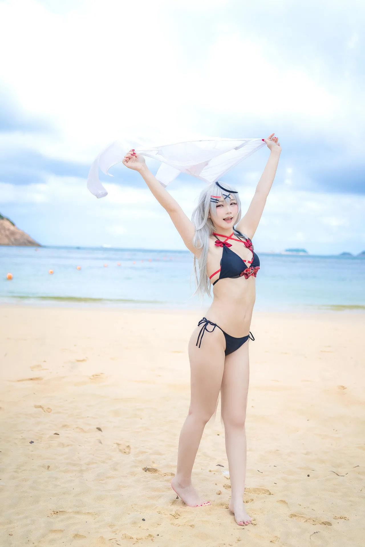 Takanashi Hanari - Sakamata Chloe bikini-erohere2.webp