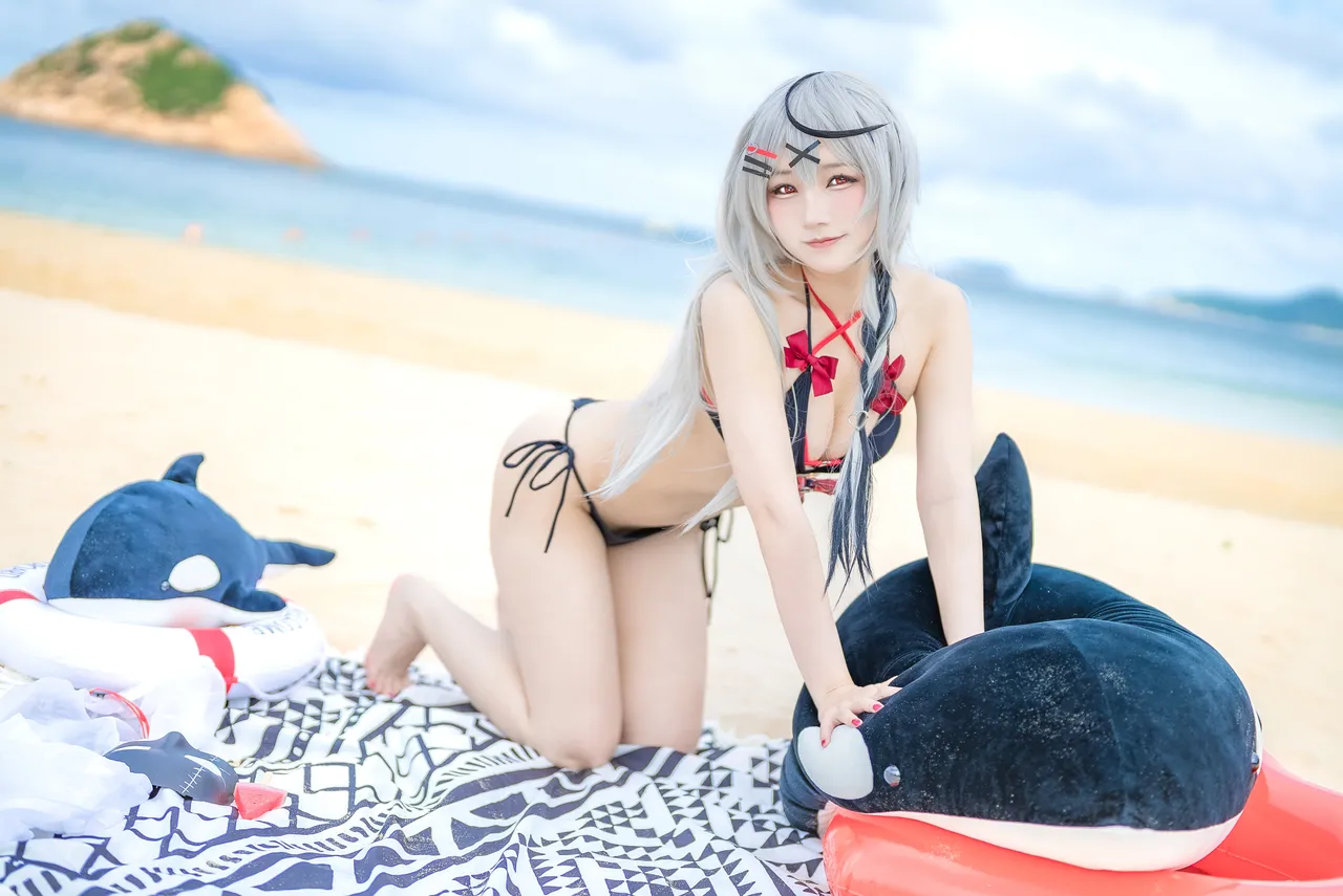 Takanashi Hanari - Sakamata Chloe bikini-erohere7.webp