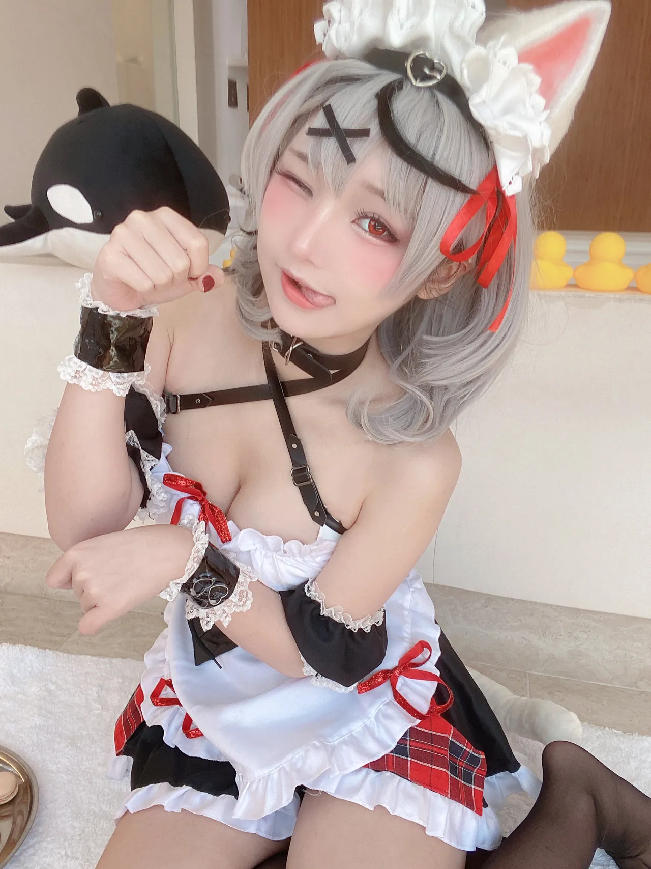 Takanashi Hanari - Sakamata Chloe maid-erohere20.webp