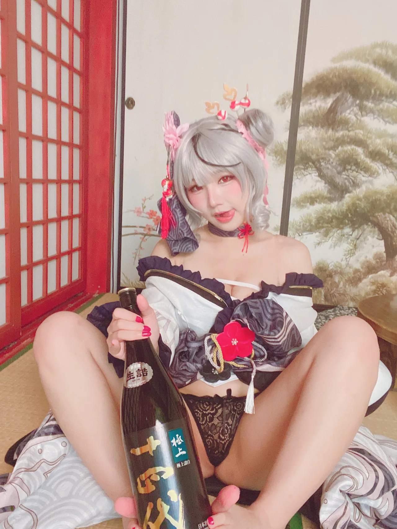 Takanashi Hanari - Sakamata Chloe yukata-erohere30.webp
