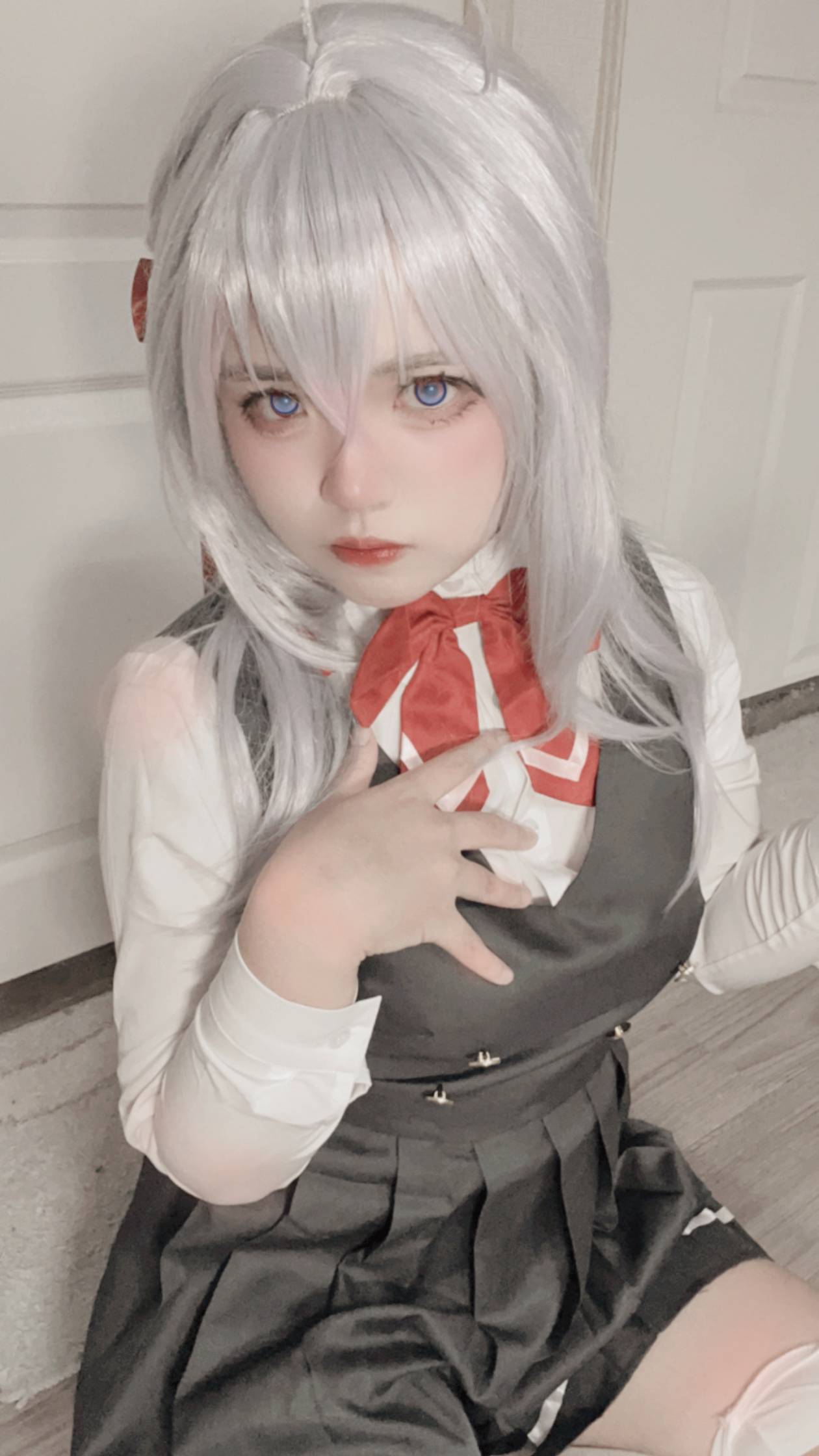 Tako 不時輕聲地以俄語遮羞的鄰座艾莉同學♡ ئاليا-erohere11.jpg