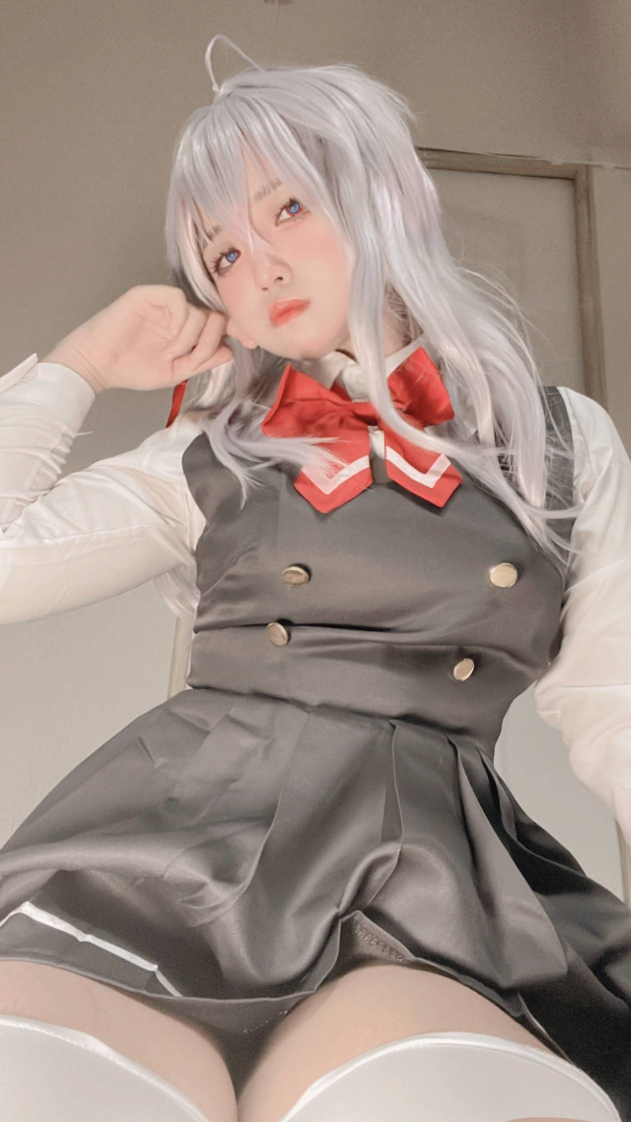 Tako 不時輕聲地以俄語遮羞的鄰座艾莉同學♡ ئاليا-erohere15.jpg