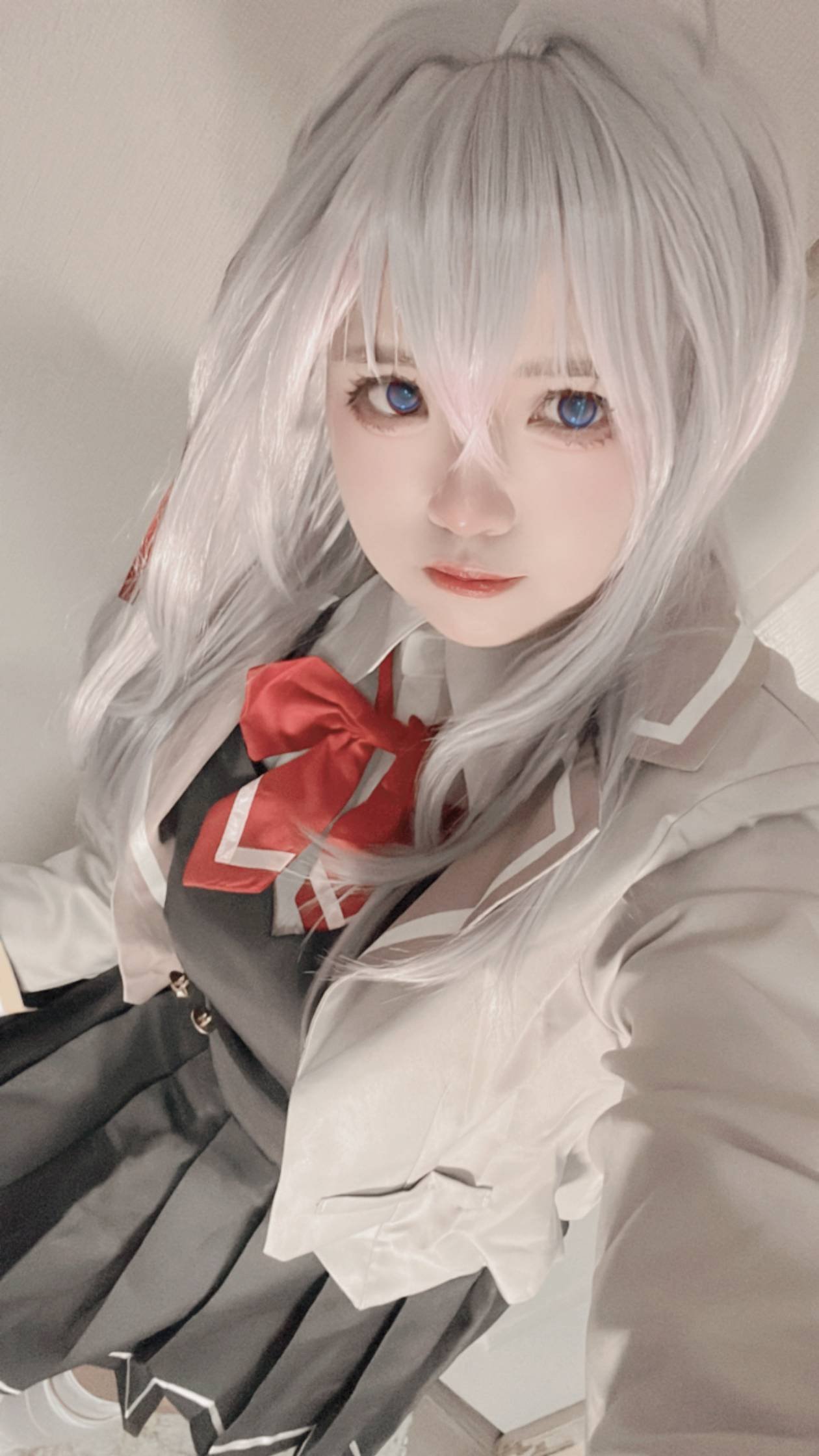 Tako 不時輕聲地以俄語遮羞的鄰座艾莉同學♡ ئاليا-erohere2.jpg