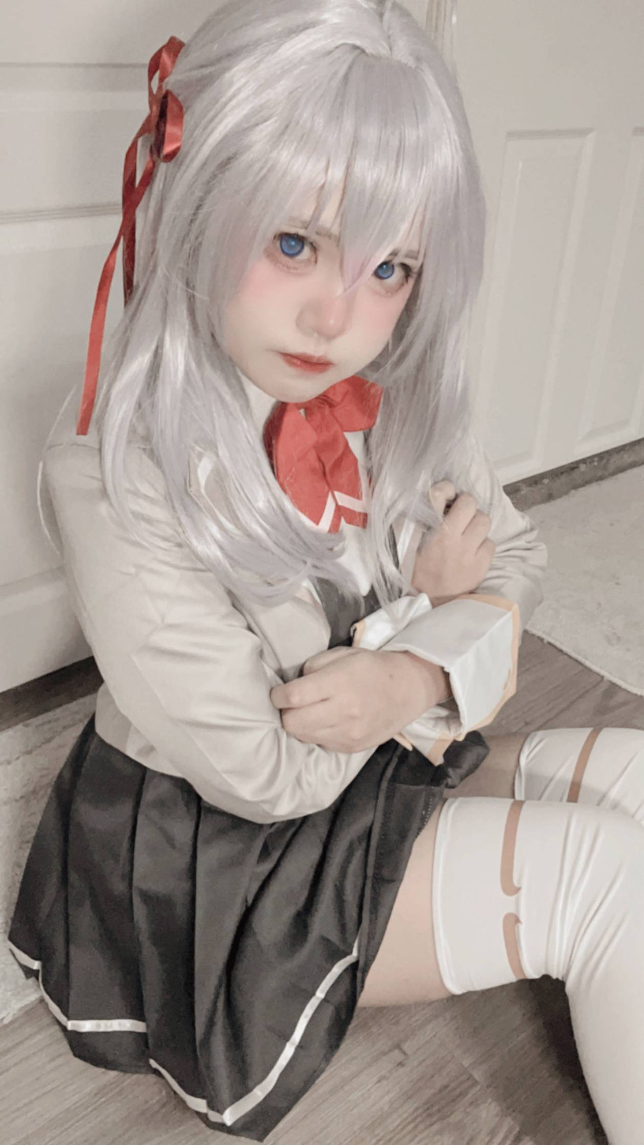 Tako 不時輕聲地以俄語遮羞的鄰座艾莉同學♡ ئاليا-erohere5.jpg