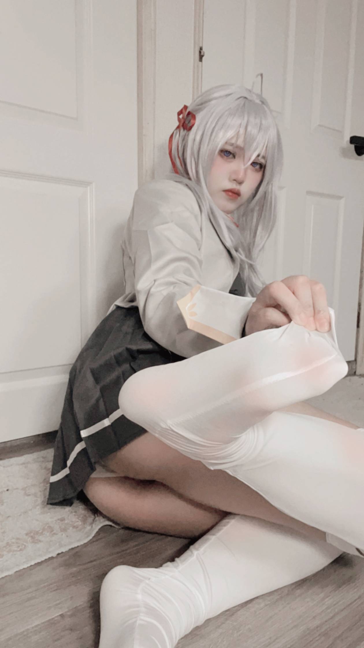 Tako 不時輕聲地以俄語遮羞的鄰座艾莉同學♡ ئاليا-erohere7.jpg