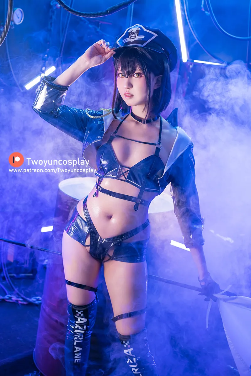 Twoyun cosplay  AzurLane  Baltimore Finish Line Flagbearer-erohere3.webp