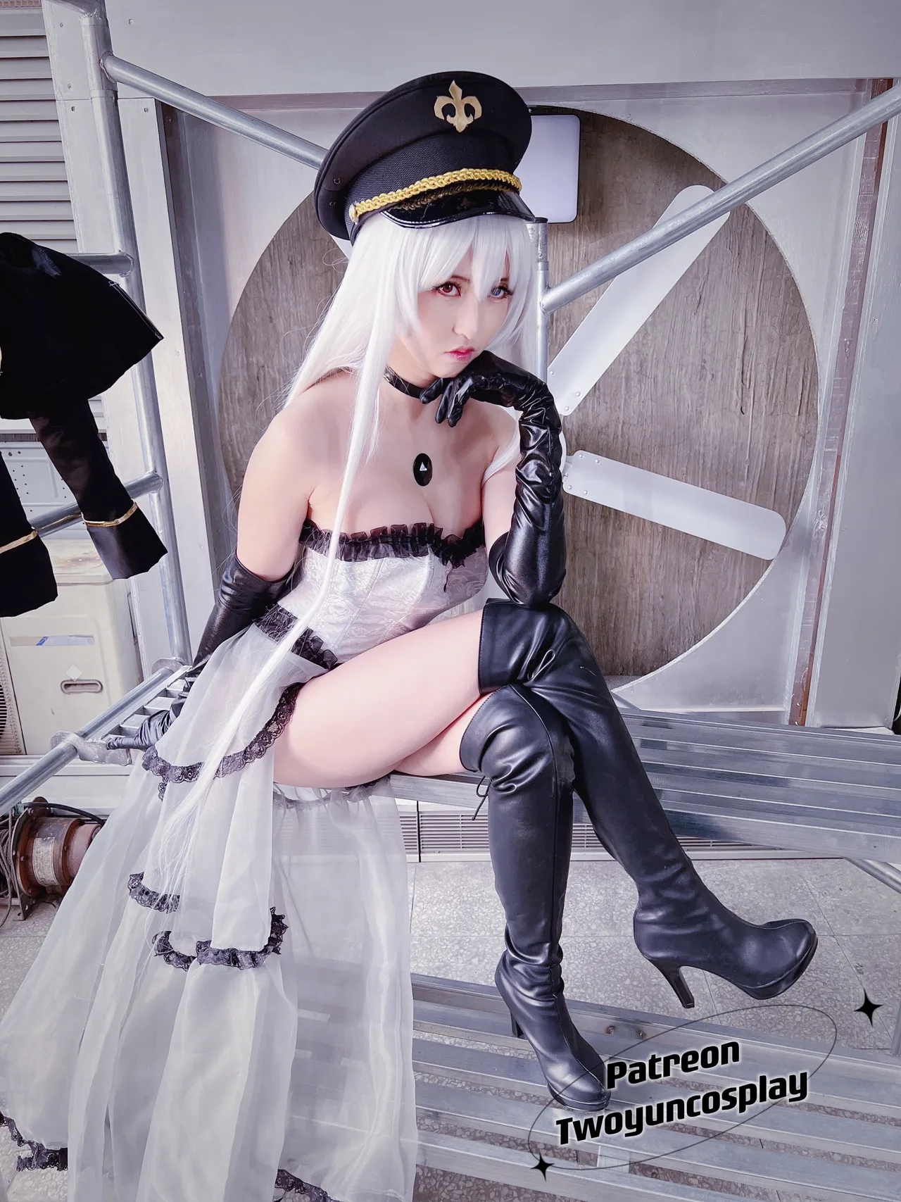 Twoyun - Black Lobelia-erohere9.webp