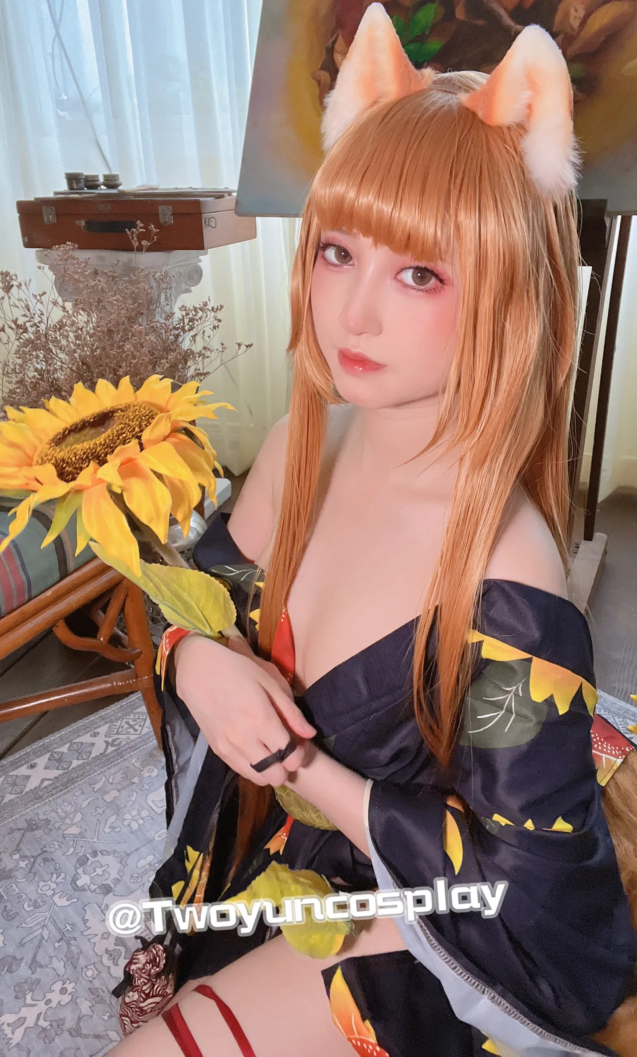 Twoyun - Holo-erohere9.webp