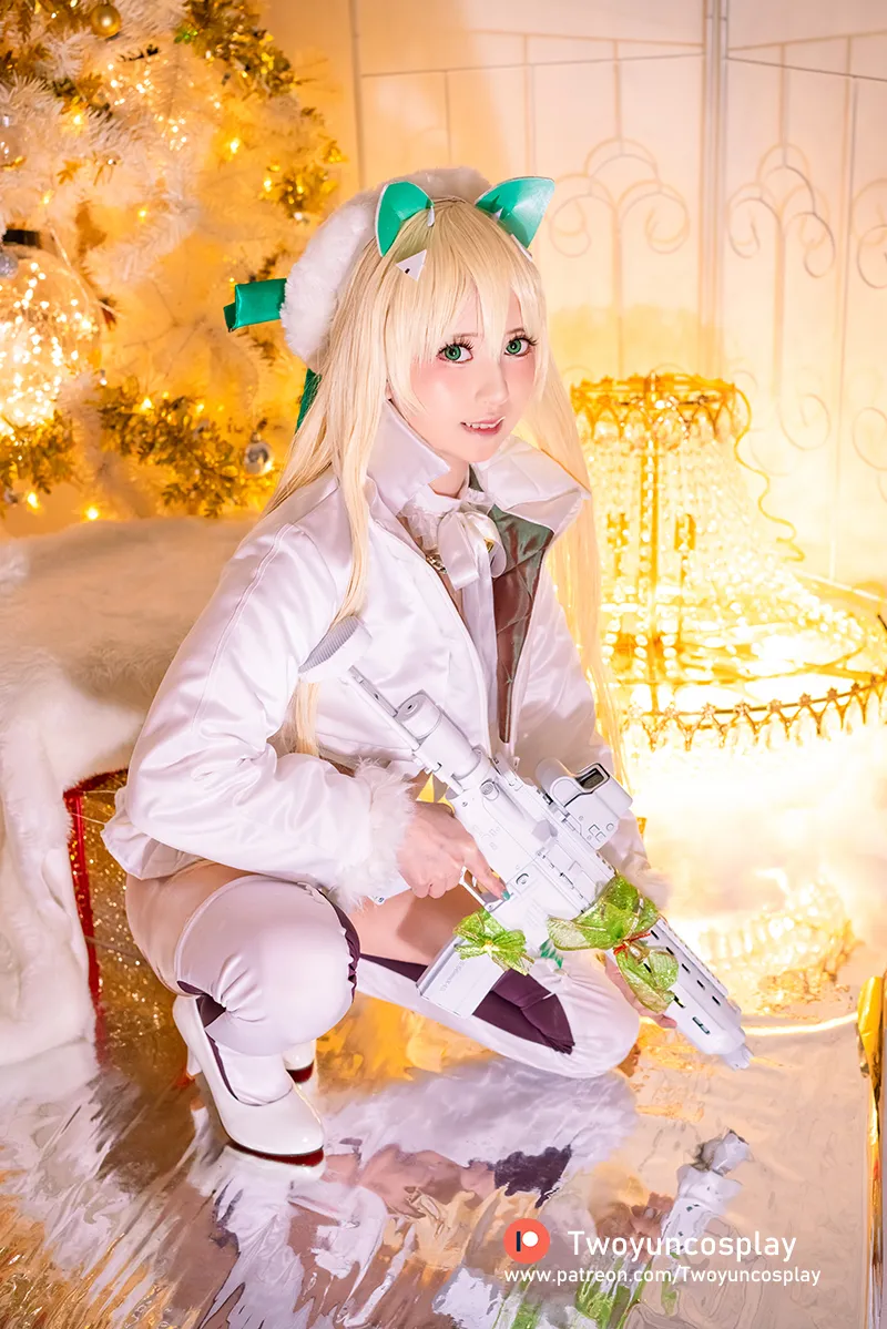 Twoyun cosplay  NIKKE Christmas Rupee-erohere4.webp