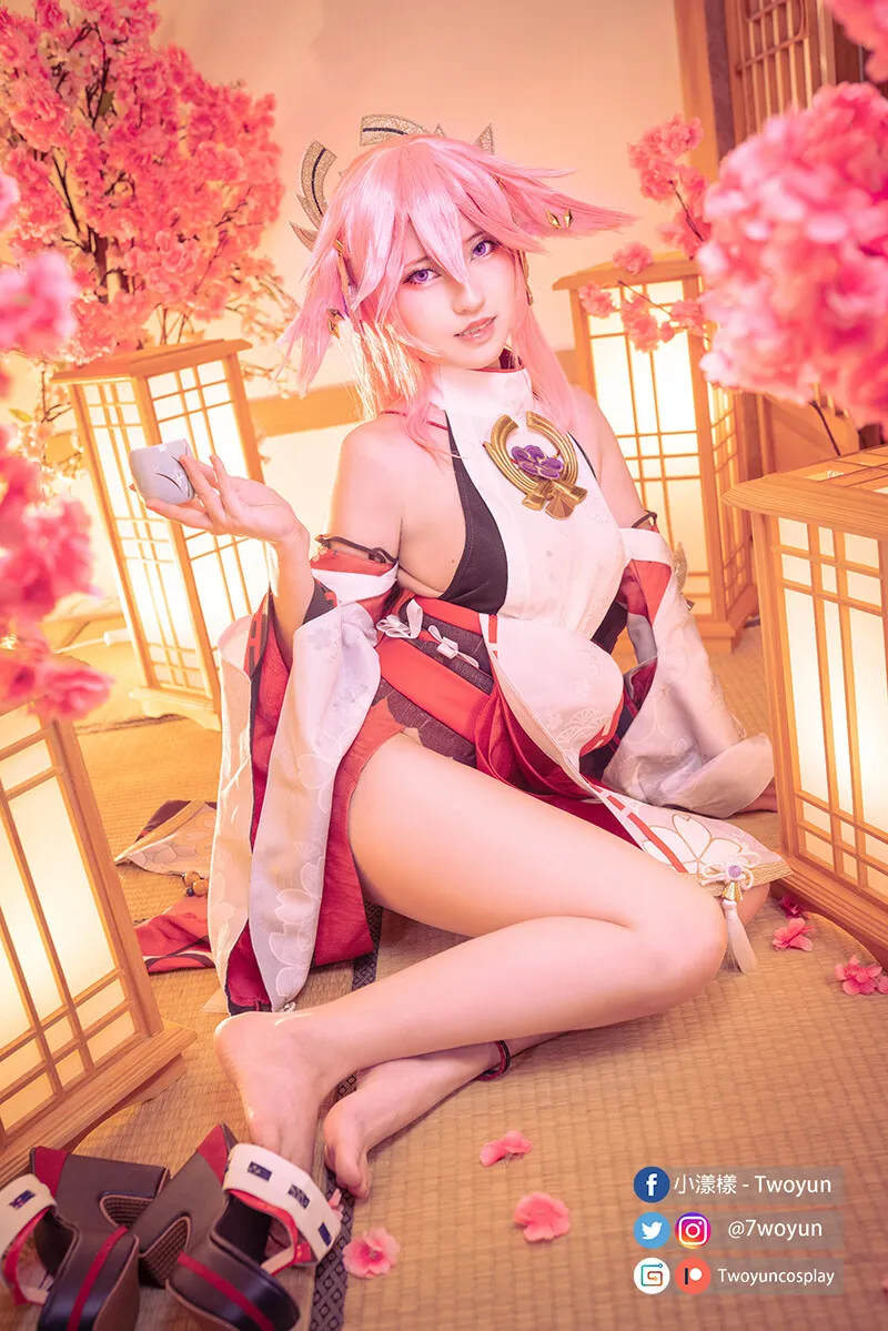 Twoyun - Yae Miko-erohere6.webp