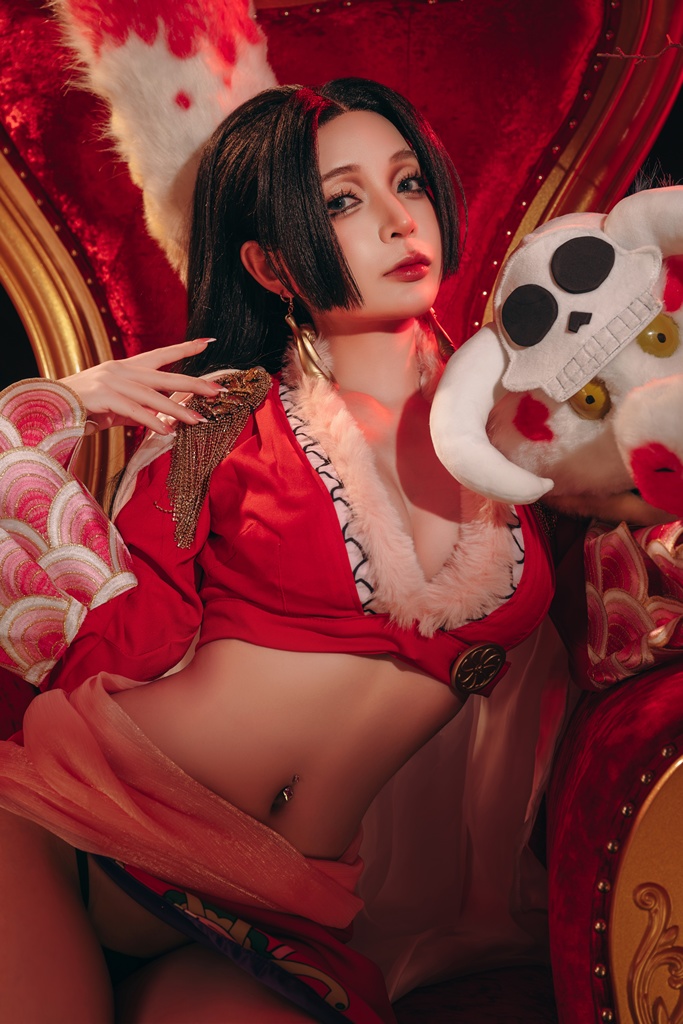 Umeko J – Boa Hancock_Umeko J – Boa Hancock - erohere(4).jpg