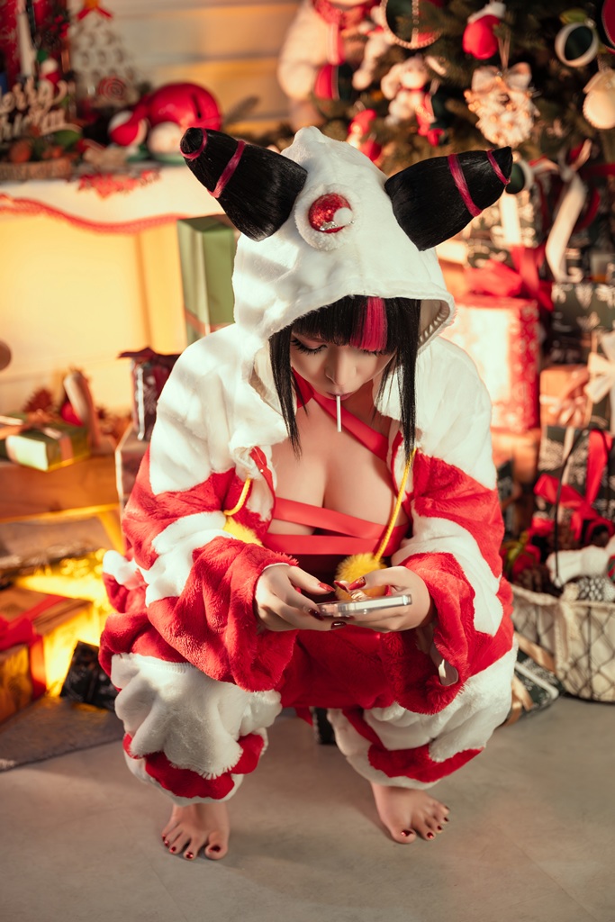 Umeko J – Juri Han Xmas_Umeko J – Juri Han Xmas - erohere(15).jpg