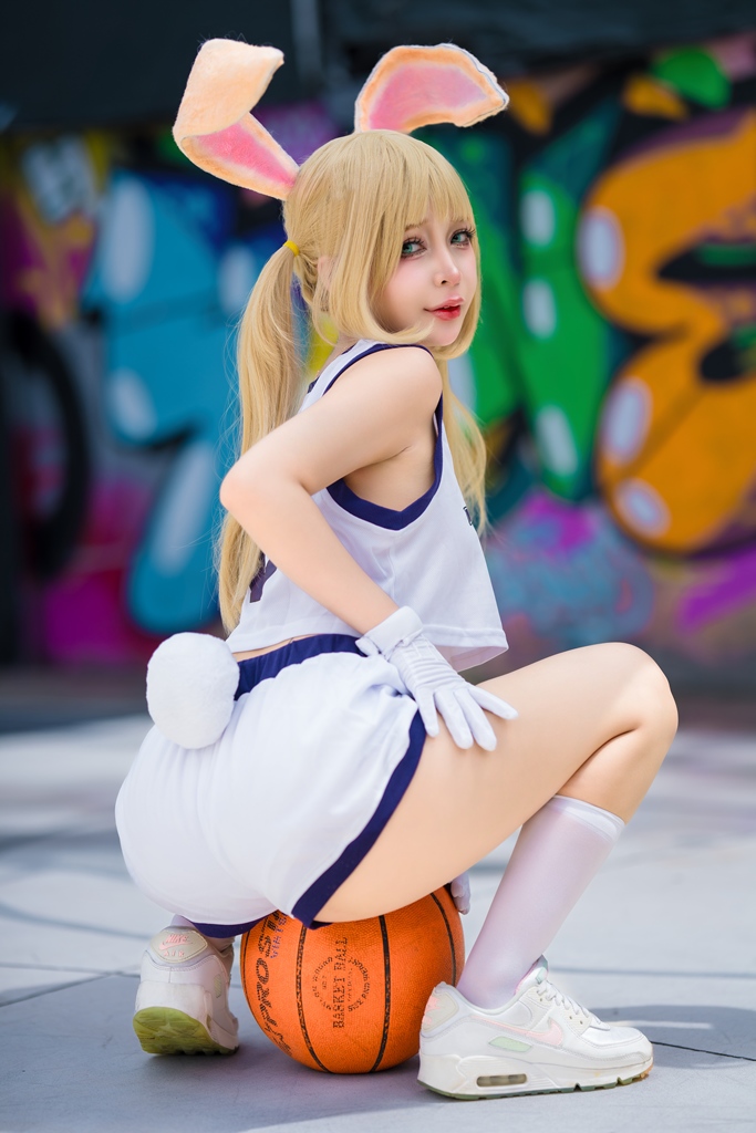 Umeko J – Lola Bunny_Umeko J – Lola Bunny - erohere(12).jpg