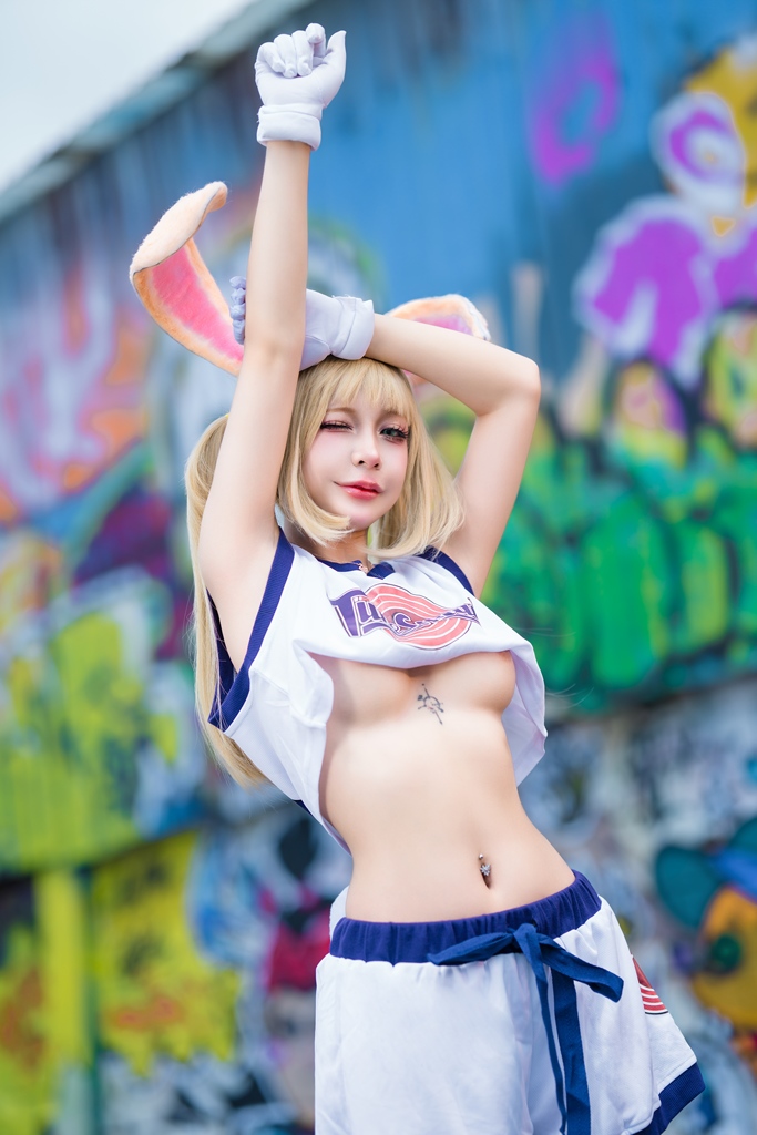 Umeko J – Lola Bunny_Umeko J – Lola Bunny - erohere(14).jpg