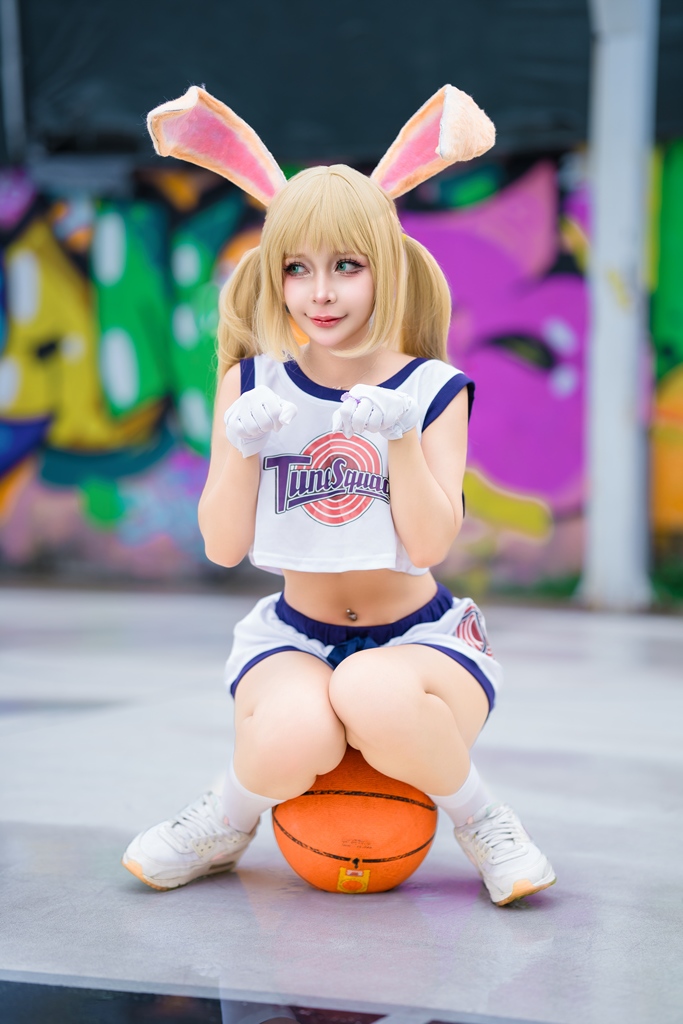 Umeko J – Lola Bunny_Umeko J – Lola Bunny - erohere(4).jpg