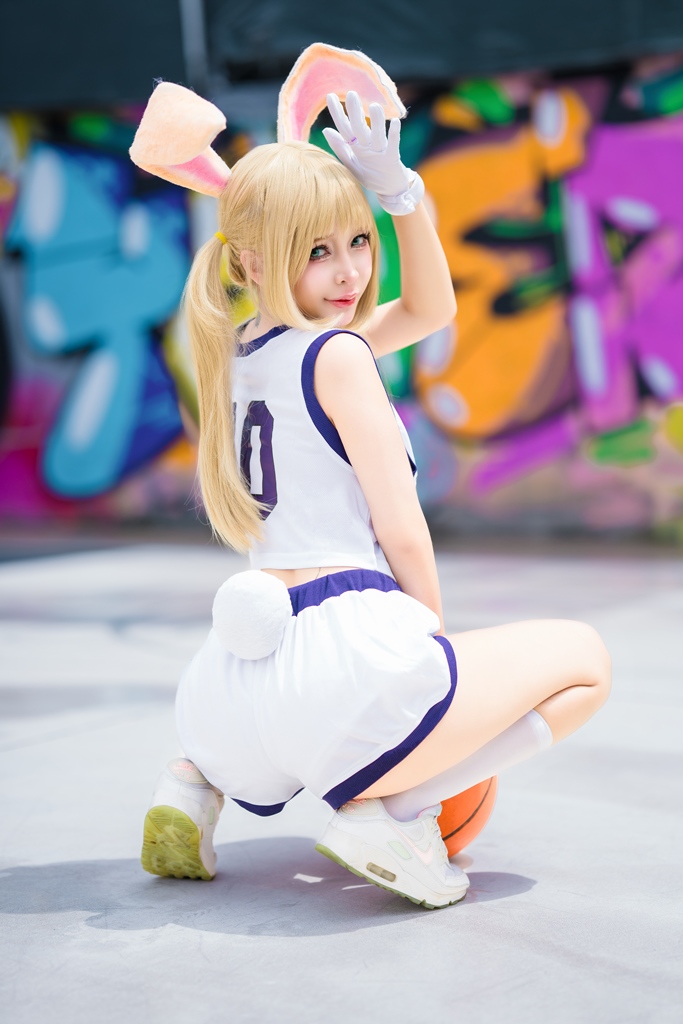 Umeko J – Lola Bunny_Umeko J – Lola Bunny - erohere(6).jpg