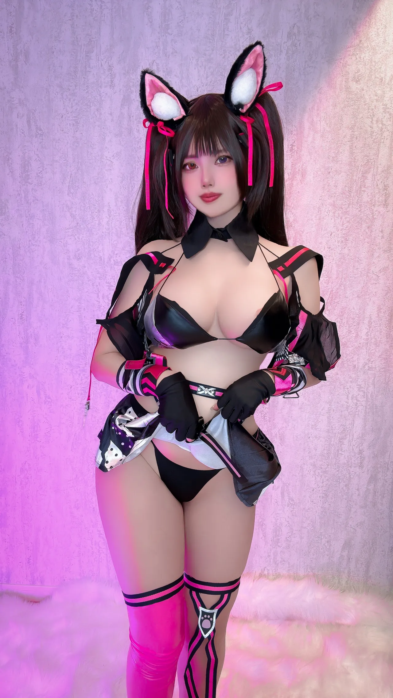 Uri - Nero-erohere6.webp
