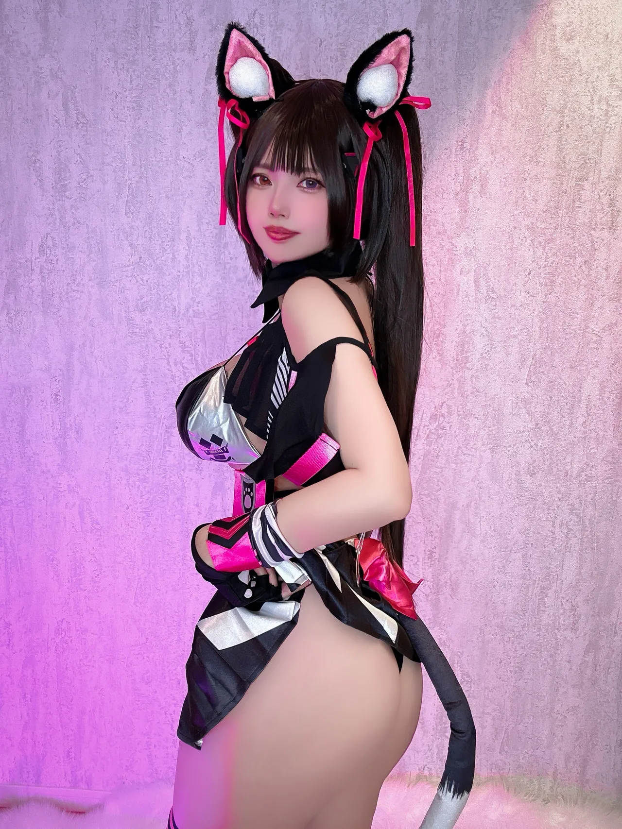 Uri - Nero-erohere8.webp
