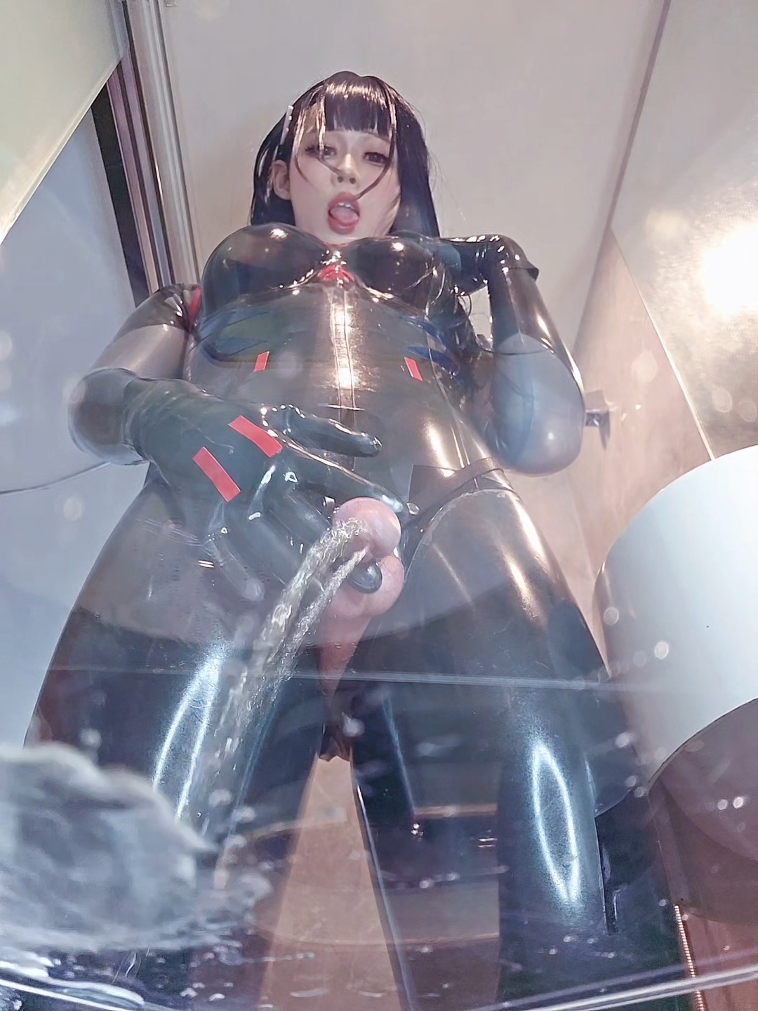 Veritablezx22 - Latex Plugsuit Rio-erohere20.jpg