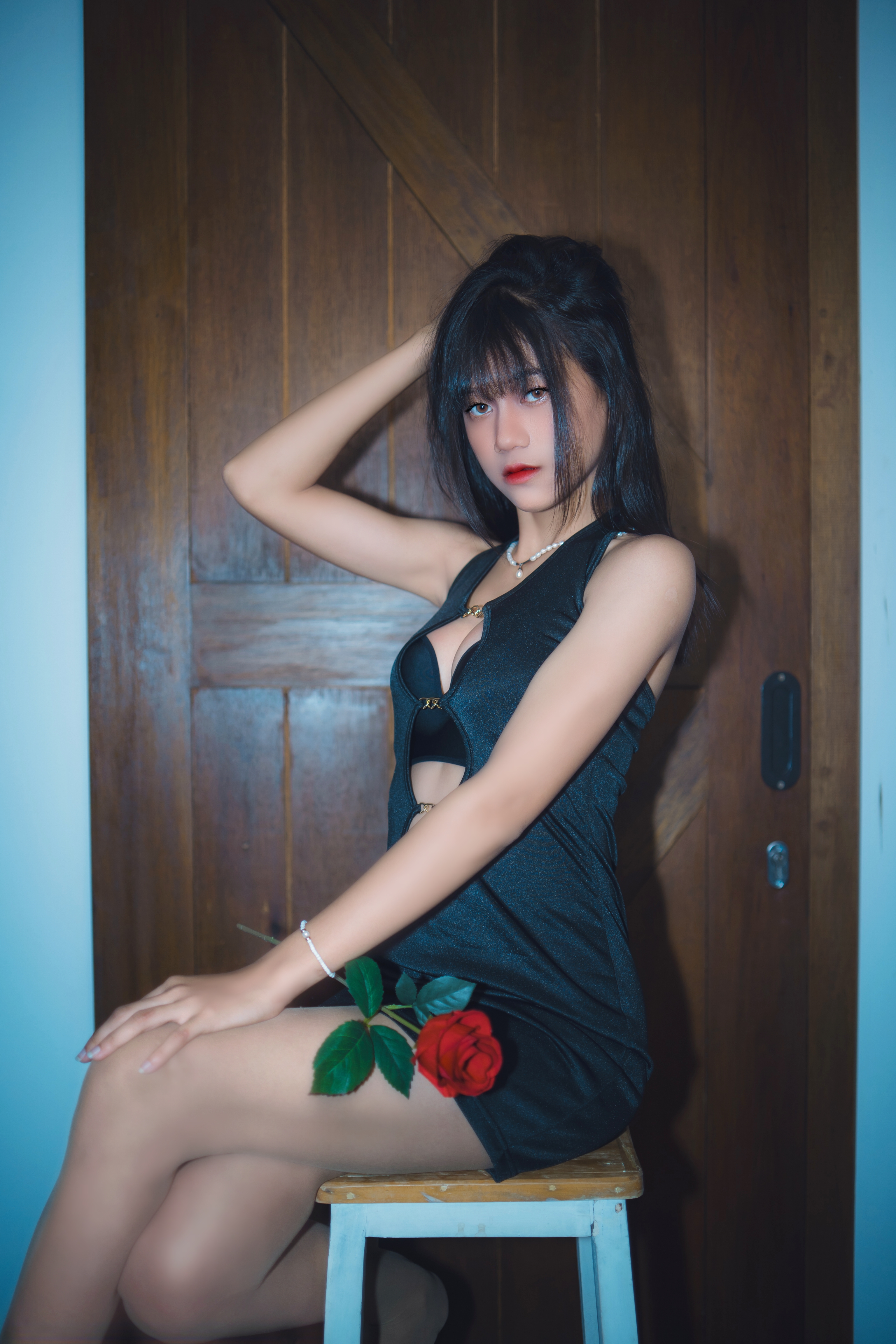 Vi - Black Dress erohere (2).jpg