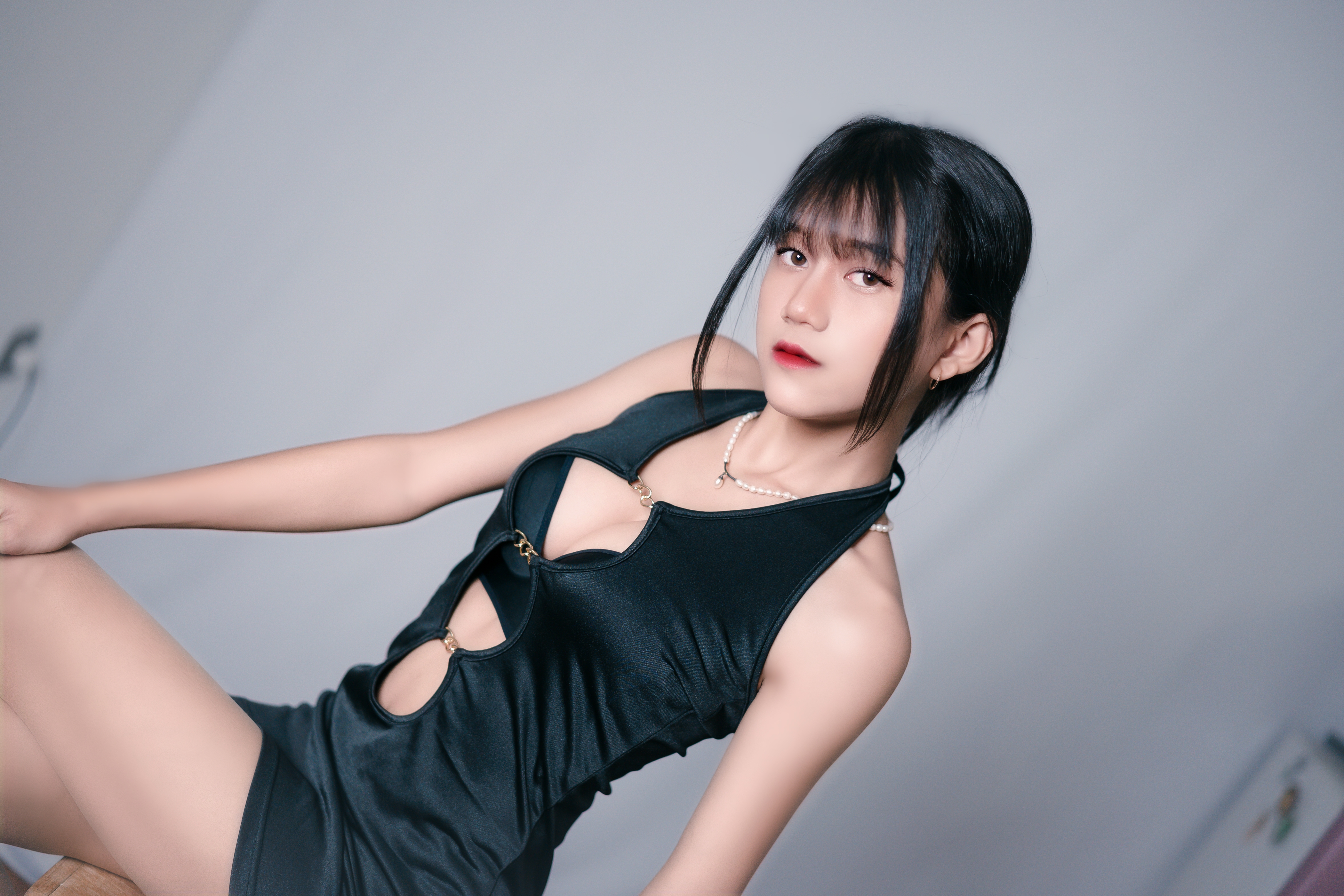 Vi - Black Dress erohere (4).jpg