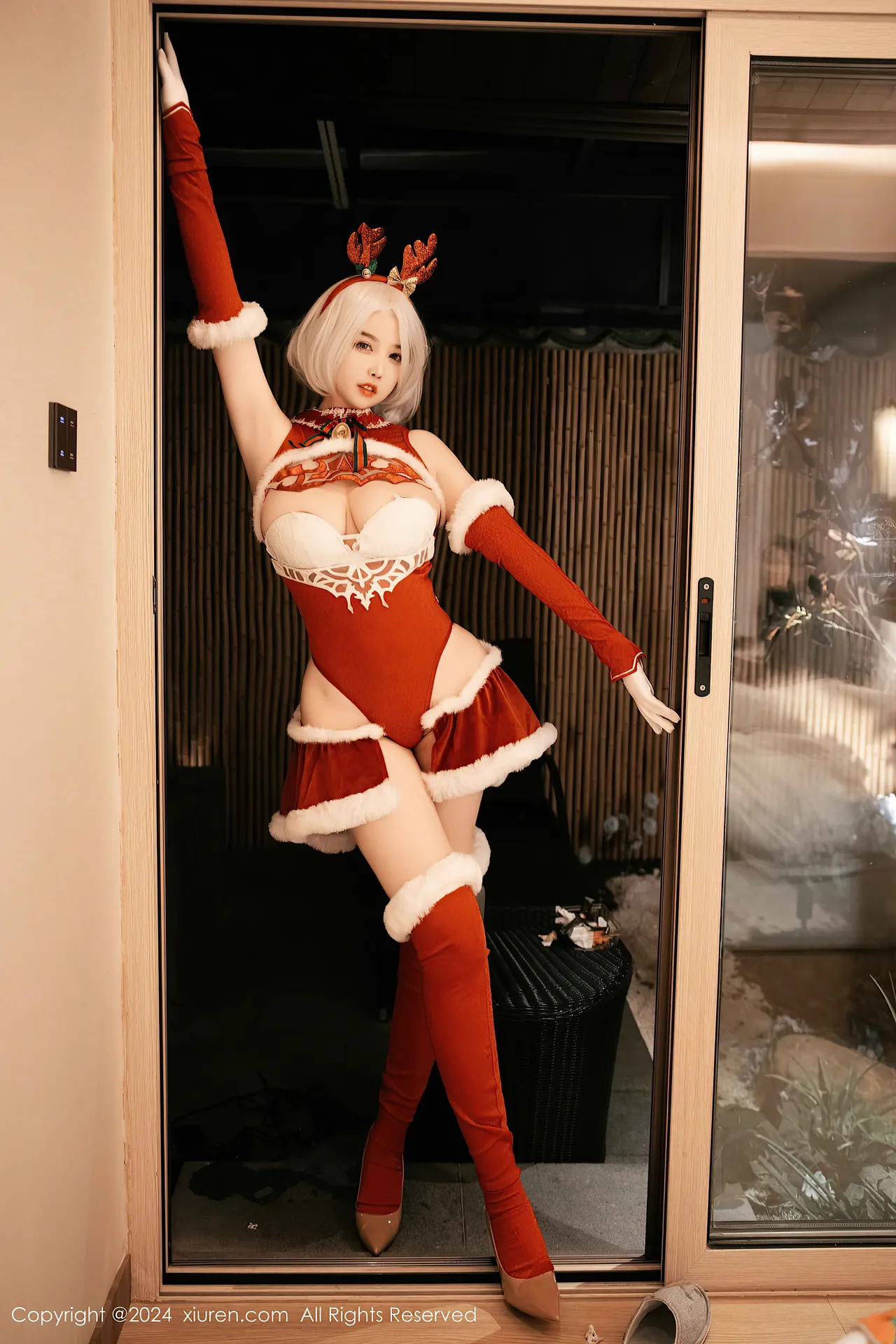 Xiuren秀人网 樱桃小犊子 Yorha 2B Chrismast-erohere2.webp
